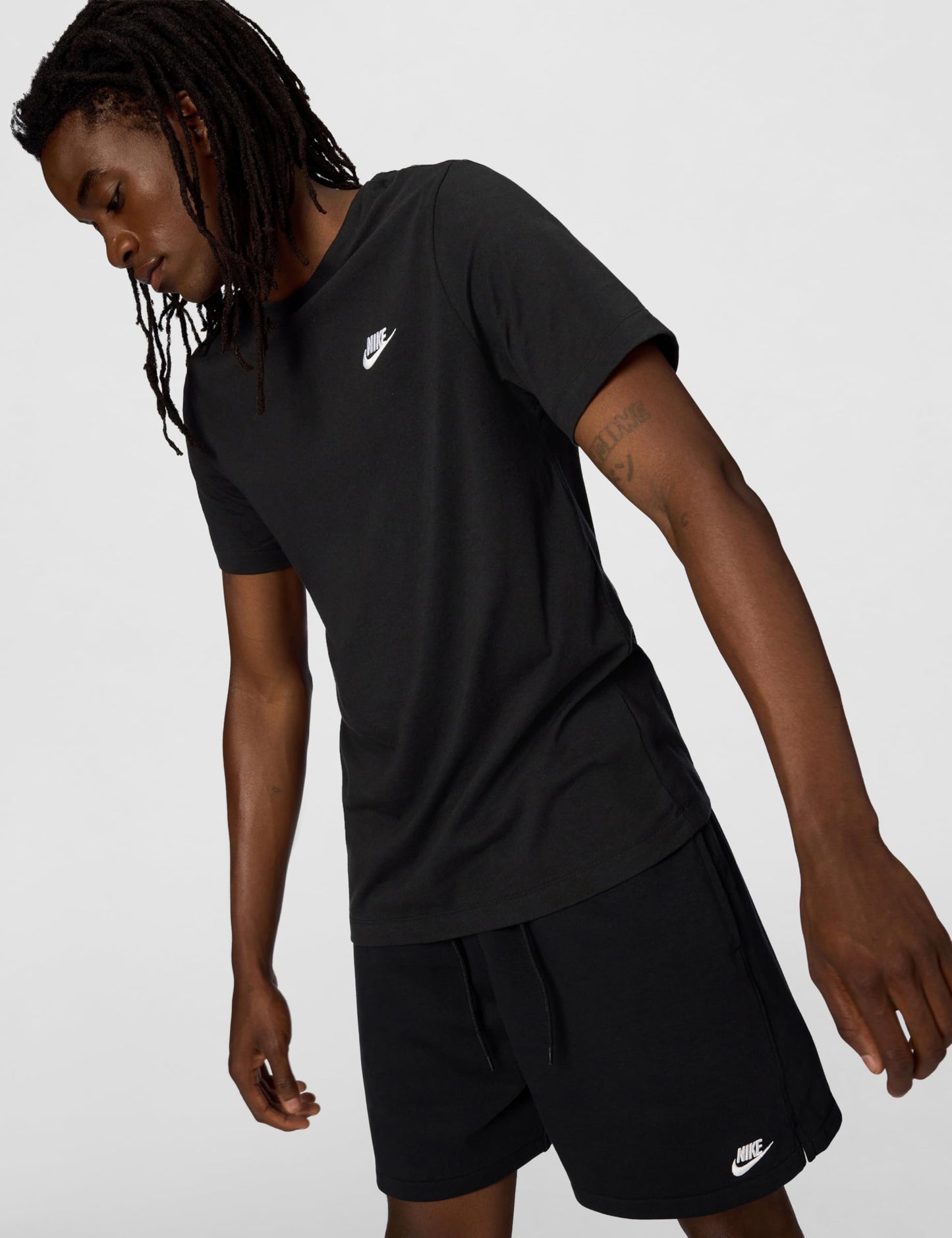 Nike Men's Sportswear Club T-Shirt, Black/White, 2XL - Medaid International