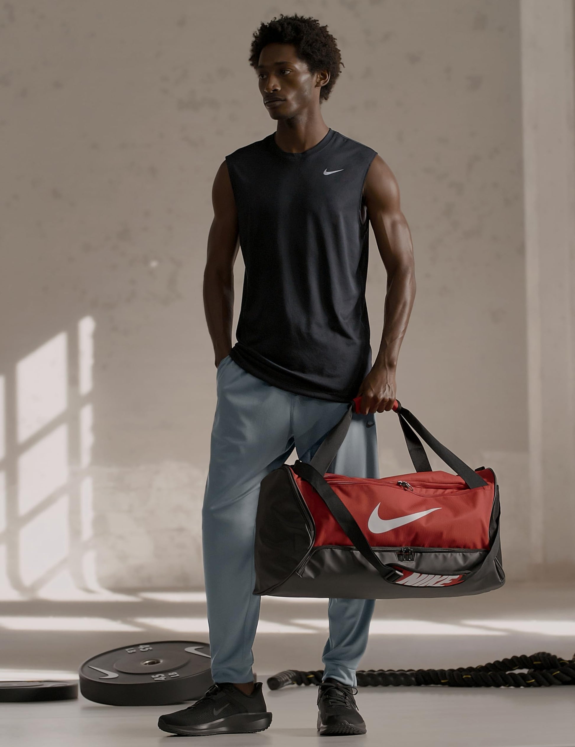 Nike Men's Dri-Fit Legend Sleeveless Fitness T-Shirt, Black/Matte Silver, Small - Medaid International