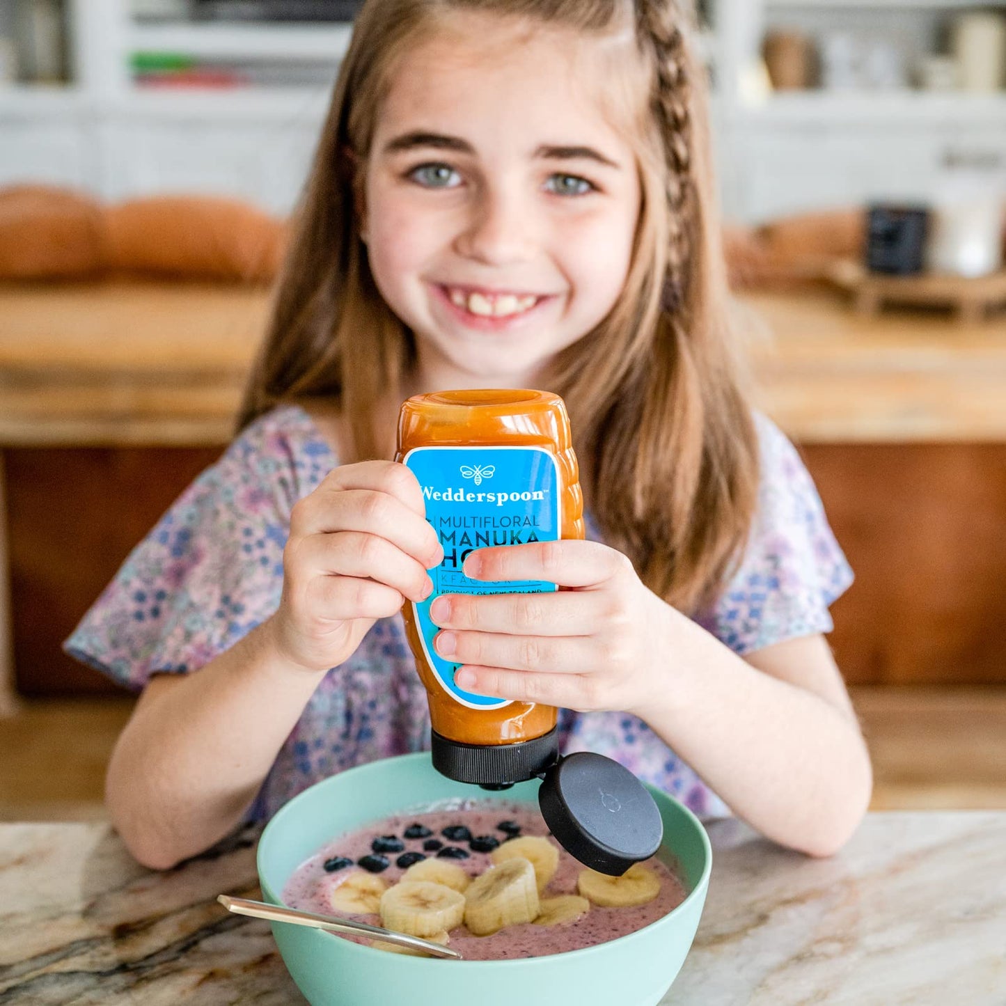 Wedderspoon Raw Premium Manuka Honey, KFactor 12, 12 Oz, Unpasteurized, Genuine New Zealand Honey, Non-GMO Superfood, Traceable from Our Hives to Your Home, Convenient Squeeze Bottle - Medaid International