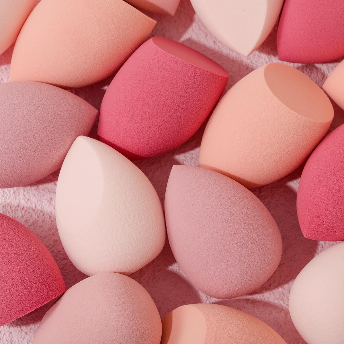 Makeup Sponges Set of 4 with Egg Case - Beauty Blender for Flawless Foundation Application with Cream, Powder, Liquid - Makeup Sponge Blender (Random Color) - Medaid International