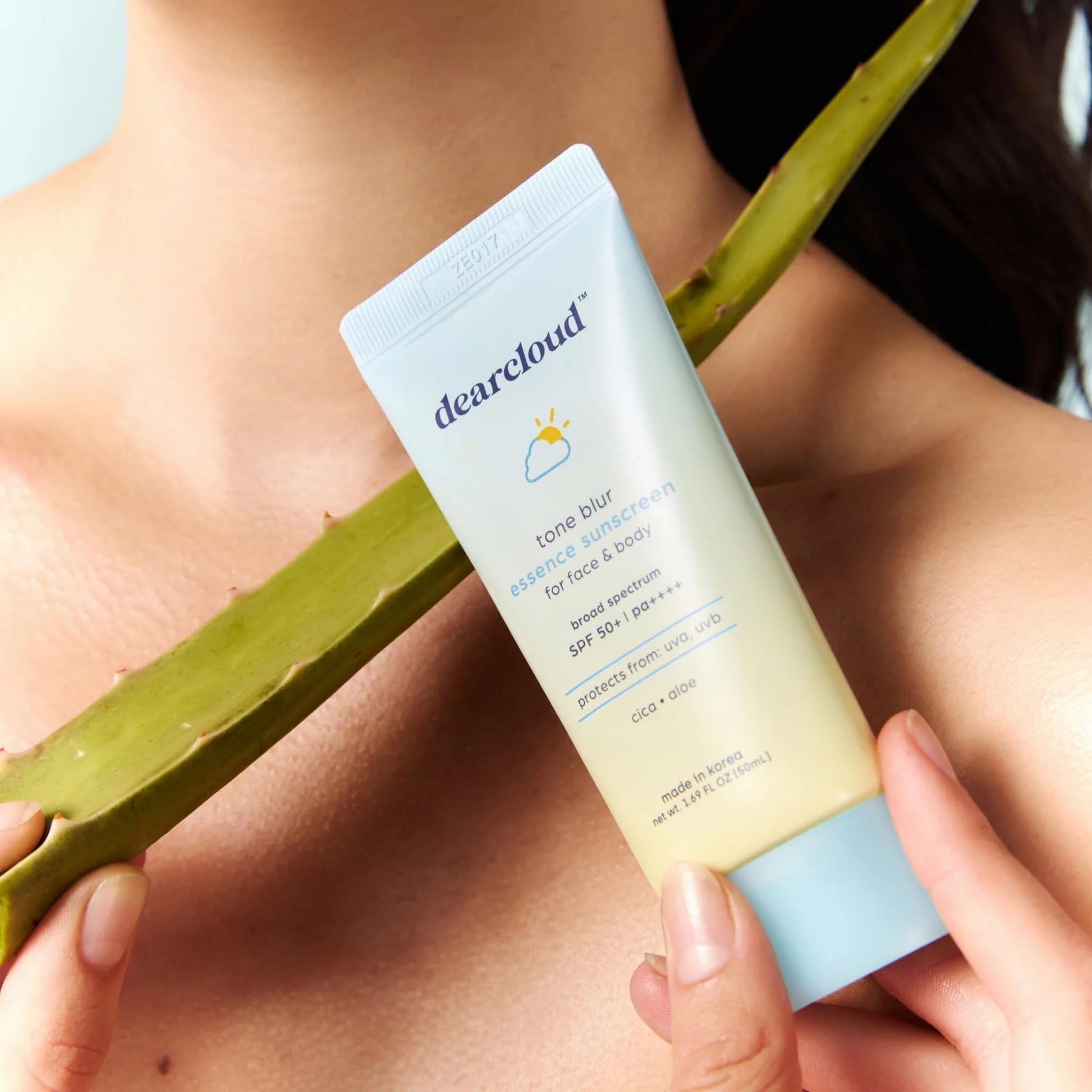 dearcloud Tone Blur Essence Sunscreen SPF 50+ PA++++ – Korean Sunscreen for Face, Primer with Vegan Ingredients (1.69 fl oz) - Medaid International