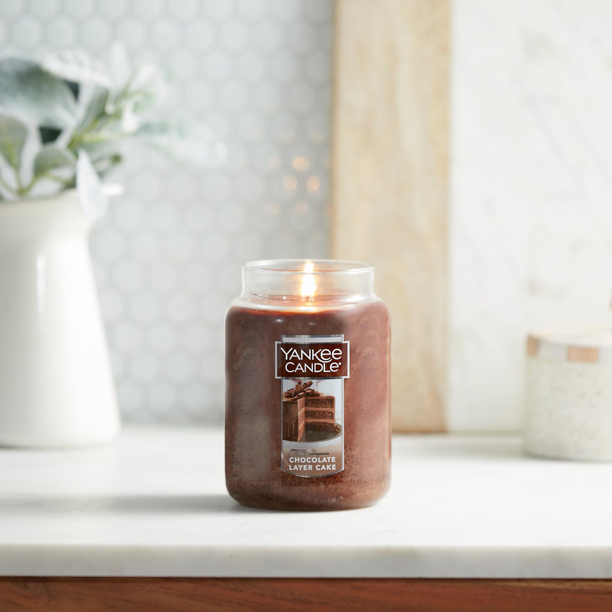 Yankee Candle Chocolate Layer Cake Scented, Classic 22oz Large Jar Single Wick Candle, Over 110 Hours of Burn Time - Medaid International