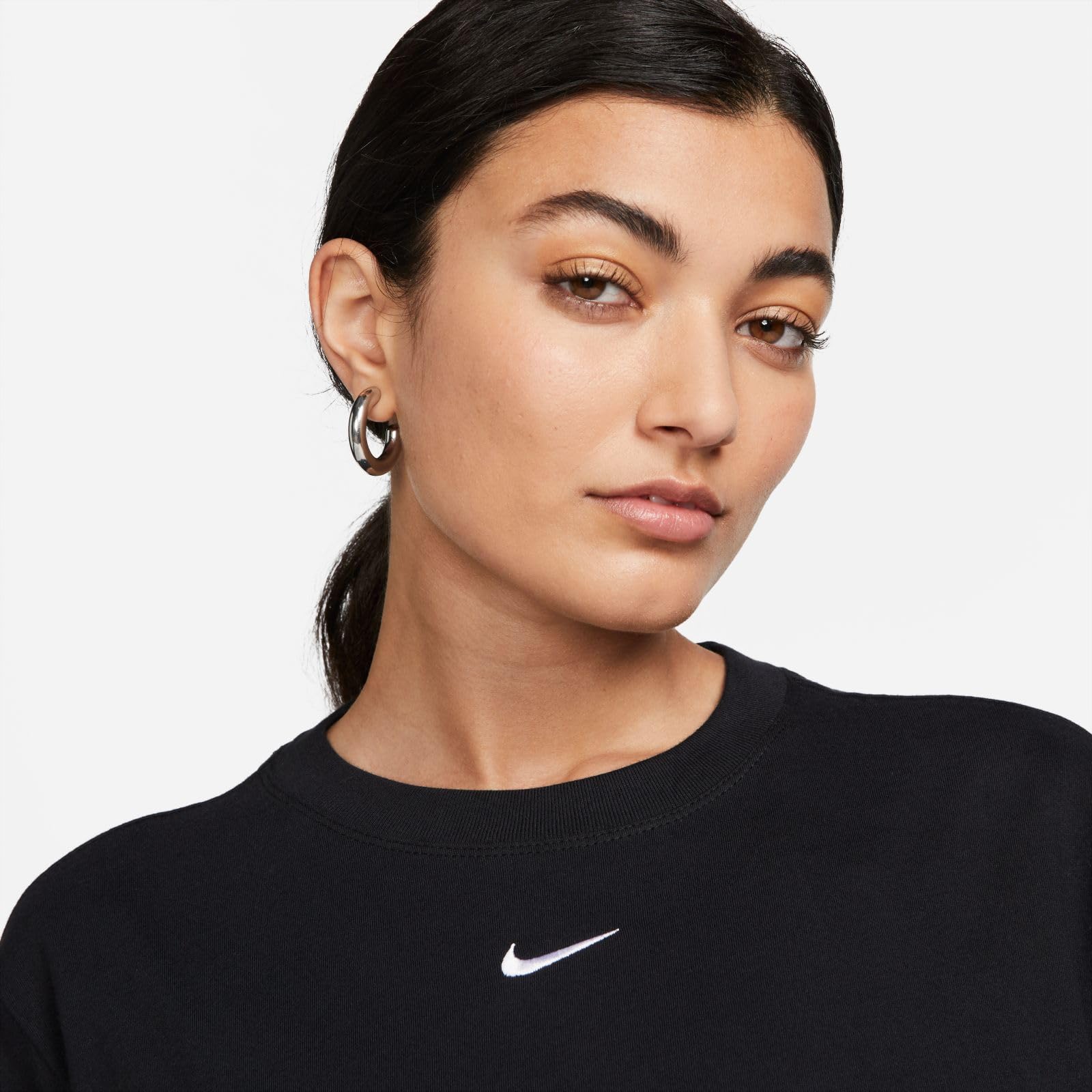 Nike Sportswear Essential Women's T-Shirt (Black/White) Size Small - Medaid International