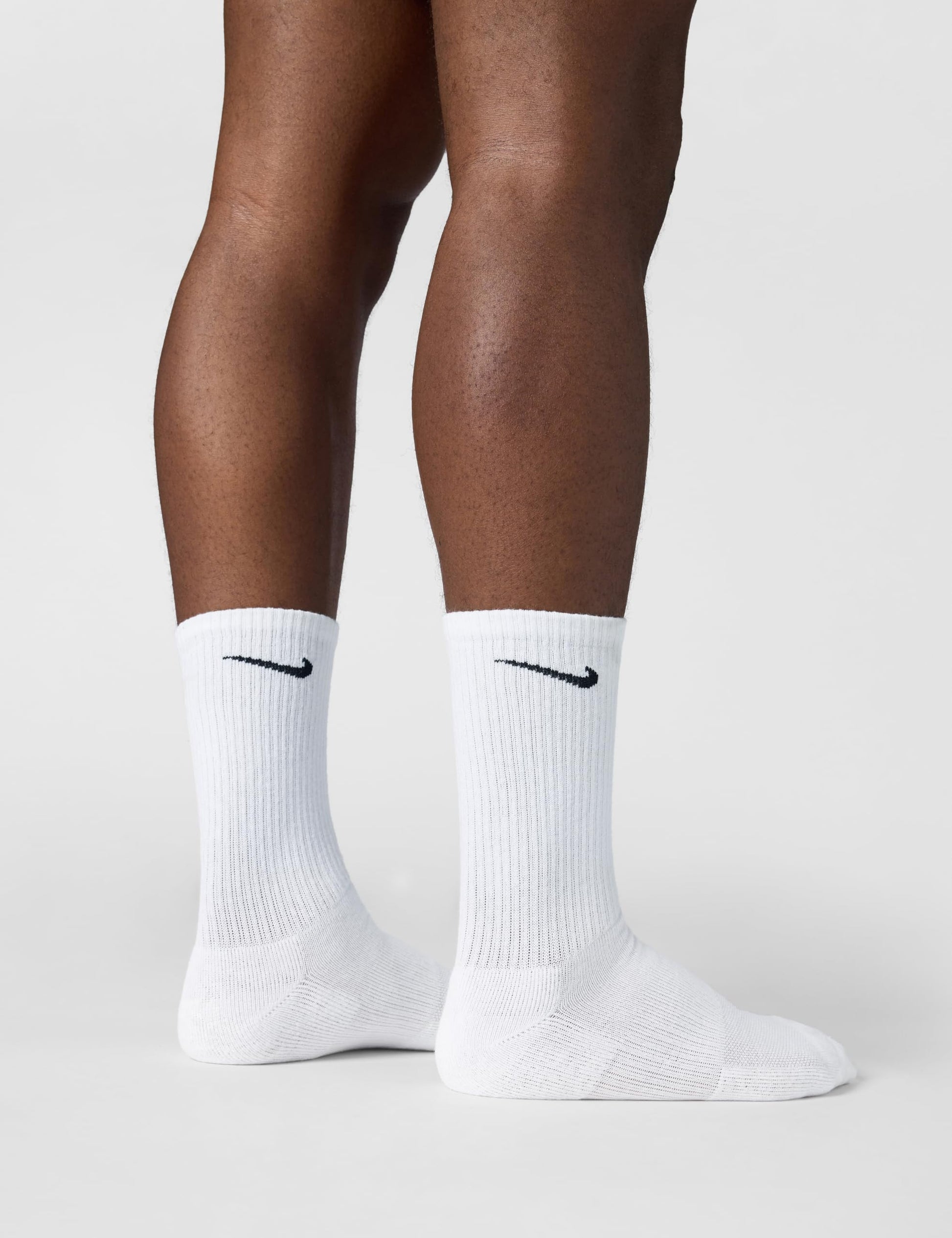 Nike Everyday Cushion Crew Training Socks, Unisex Socks with Sweat-Wicking Technology and Impact Cushioning (3 Pair), White/Black,Medium - Medaid International