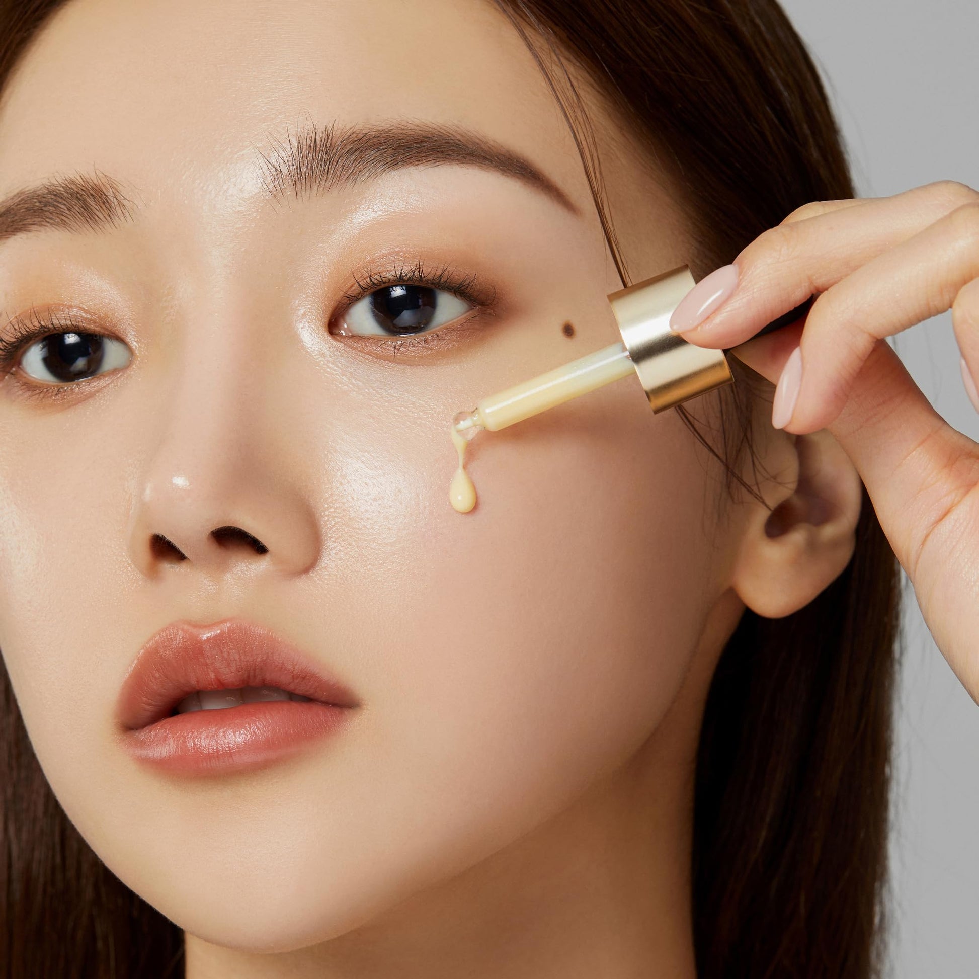 Medicube Deep Vita C Serum 2.0 || 14.5% Pure Vitamin C reduce the appearance of hyperpigmentation, dark spots, and blemishes | 16 self-tests complete | Korean skincare (10g * 3 bottles) - Medaid International