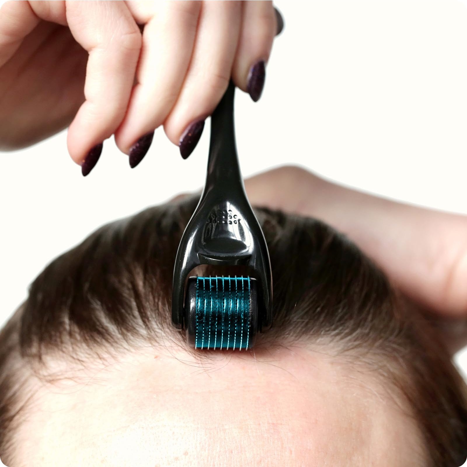 ROSELYNBOUTIQUE Derma Roller for Hair Beard Facial Skin Face Body Scalp 540 Titanium Microneedle for Men Women 0.25mm Cosmetic Beauty Instrument - Medaid International