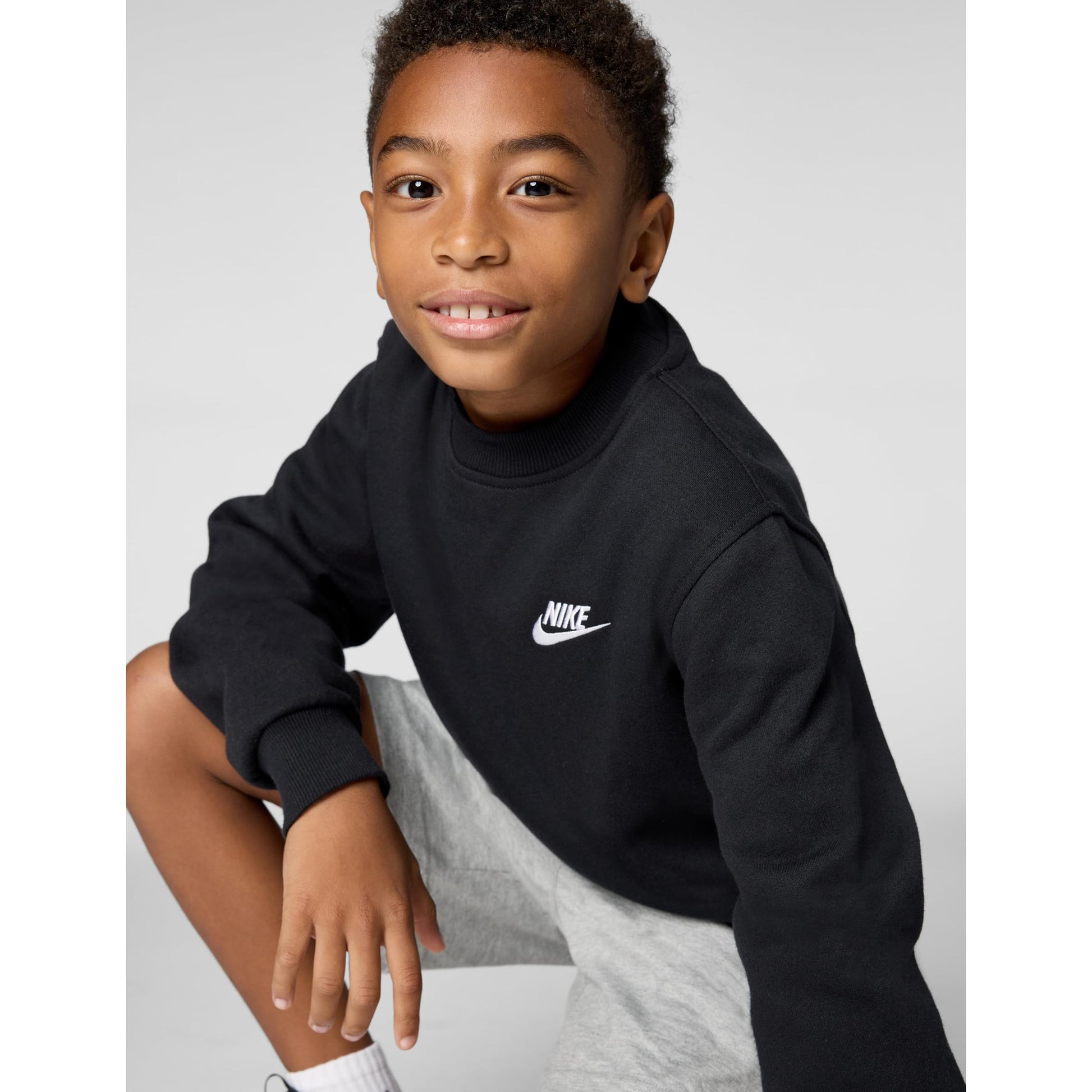 Nike Kid's Sportswear Club Fleece Sweatshirt, Black/White, Large - Medaid International