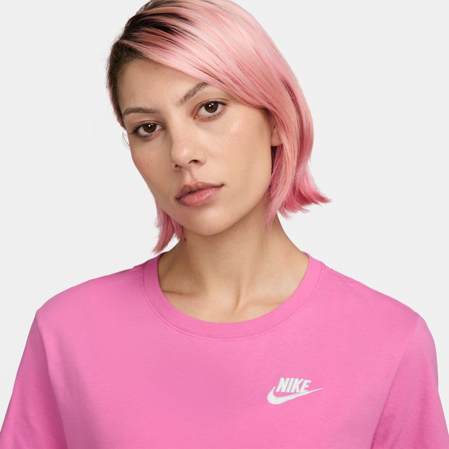 Nike Sportswear Club Essentials Women's T-Shirt (Playful Pink) Size Large - Medaid International