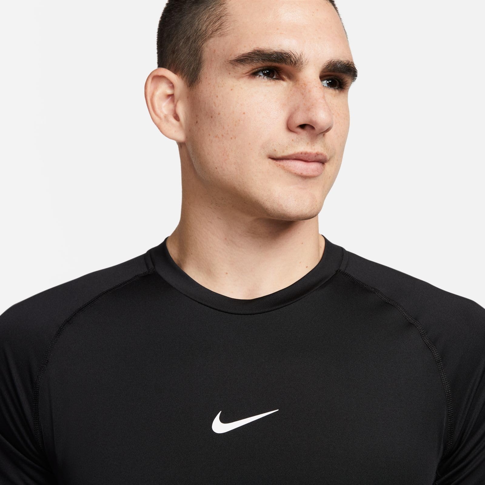 Nike Men's Pro Dri-Fit Slim Short Sleeve Top, Black/White - Medaid International