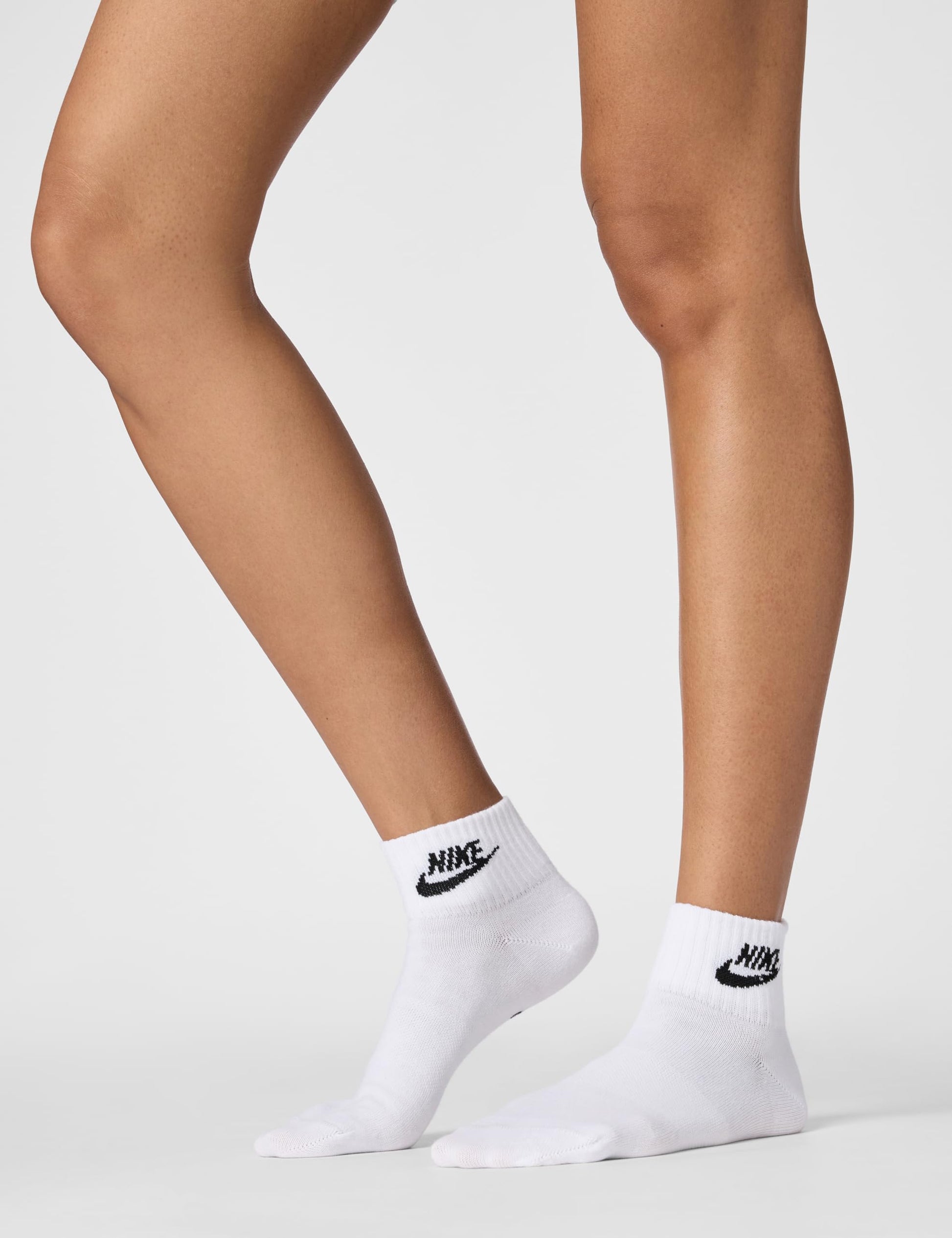Nike Unisex Everyday Essential Ankle Socks (3 Pairs), White/Black, Large - Medaid International