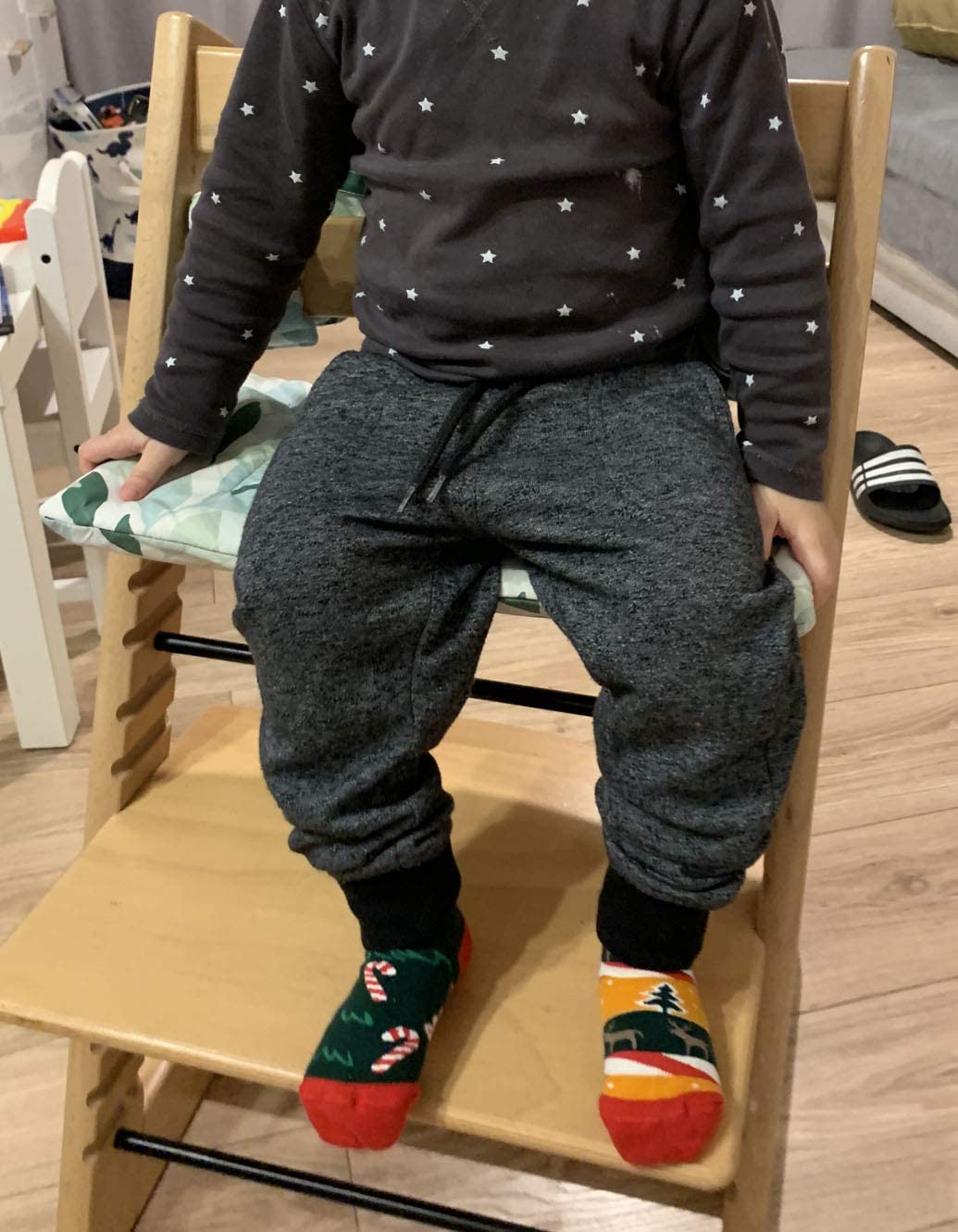 TODO Funny Christmas Socks for Kids. Christmas Socks for Boys and Xmas Socks for Girls with Christams Tree and Xmas Gifts (Xmas Time, 23) - Medaid International