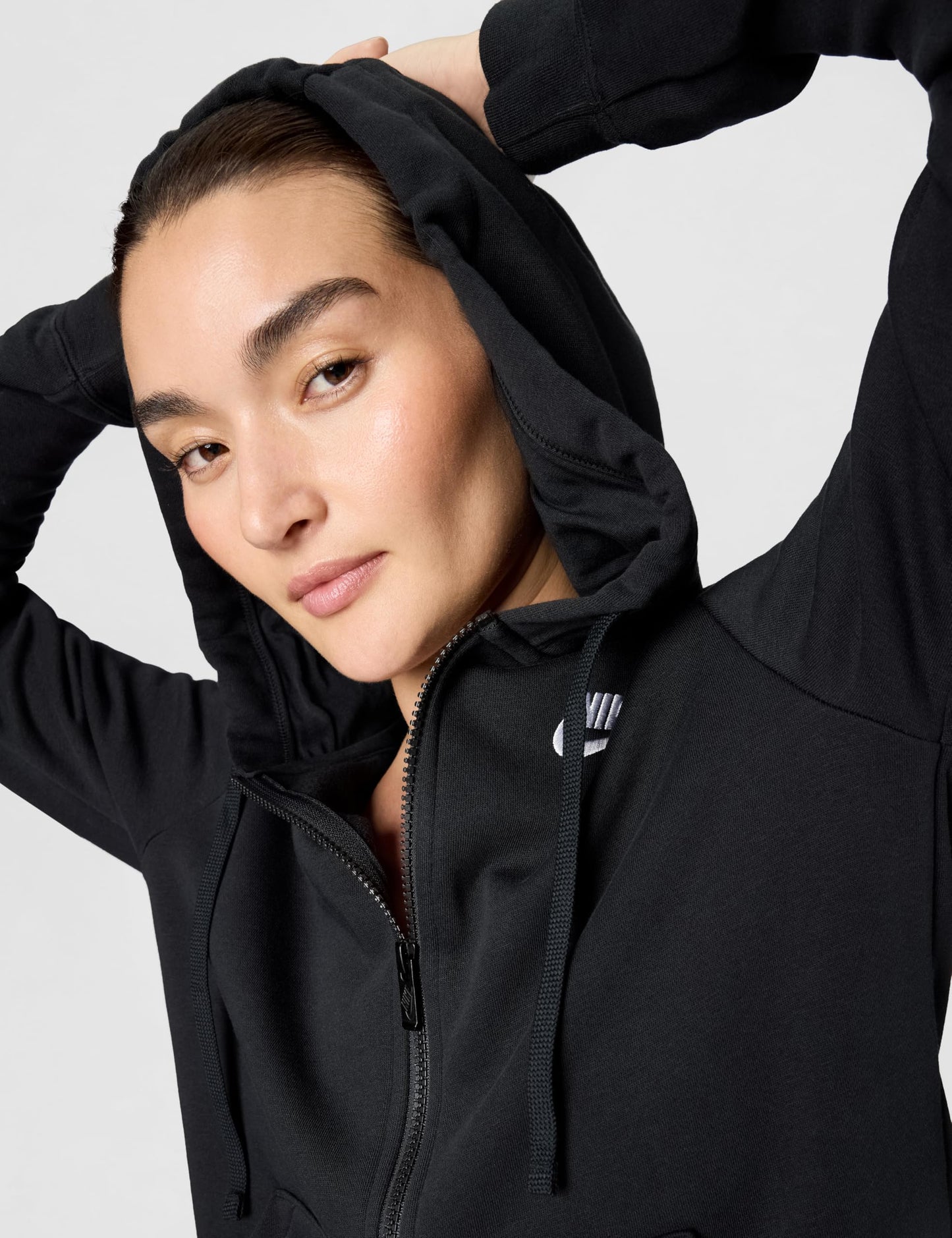 Nike Women's Sportswear Club Fleece Full-Zip Hoodie, Black/White, Large - Medaid International