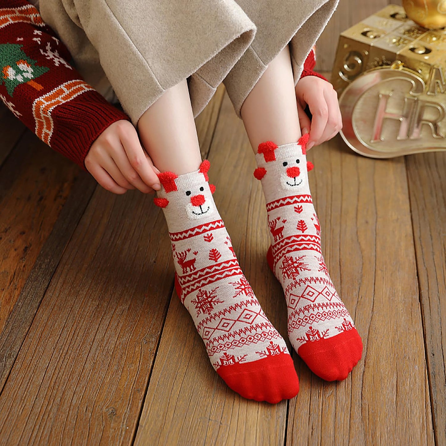 AIMI 3 Pairs Kids Elk Christmas Socks for Girls Boys Years Old Holiday Sock Soft Casual Crew Socks with Gift Box for Children (US, Age, 3 Years, 5 Years) - Medaid International