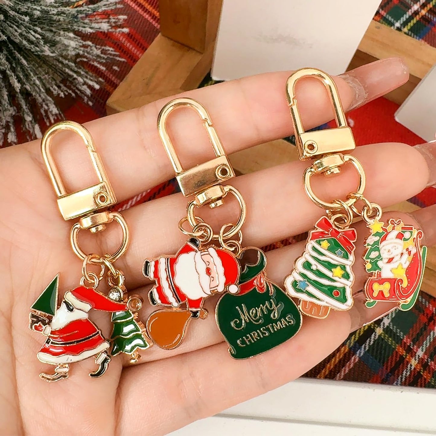 Creative Cartoon Christmas Theme Keychain Pendant Xmas Cute Key Ring Car Keyrings Bag Hanging Accessories DIY Jewelry,#3 (6 * 2.5cm) - Medaid International