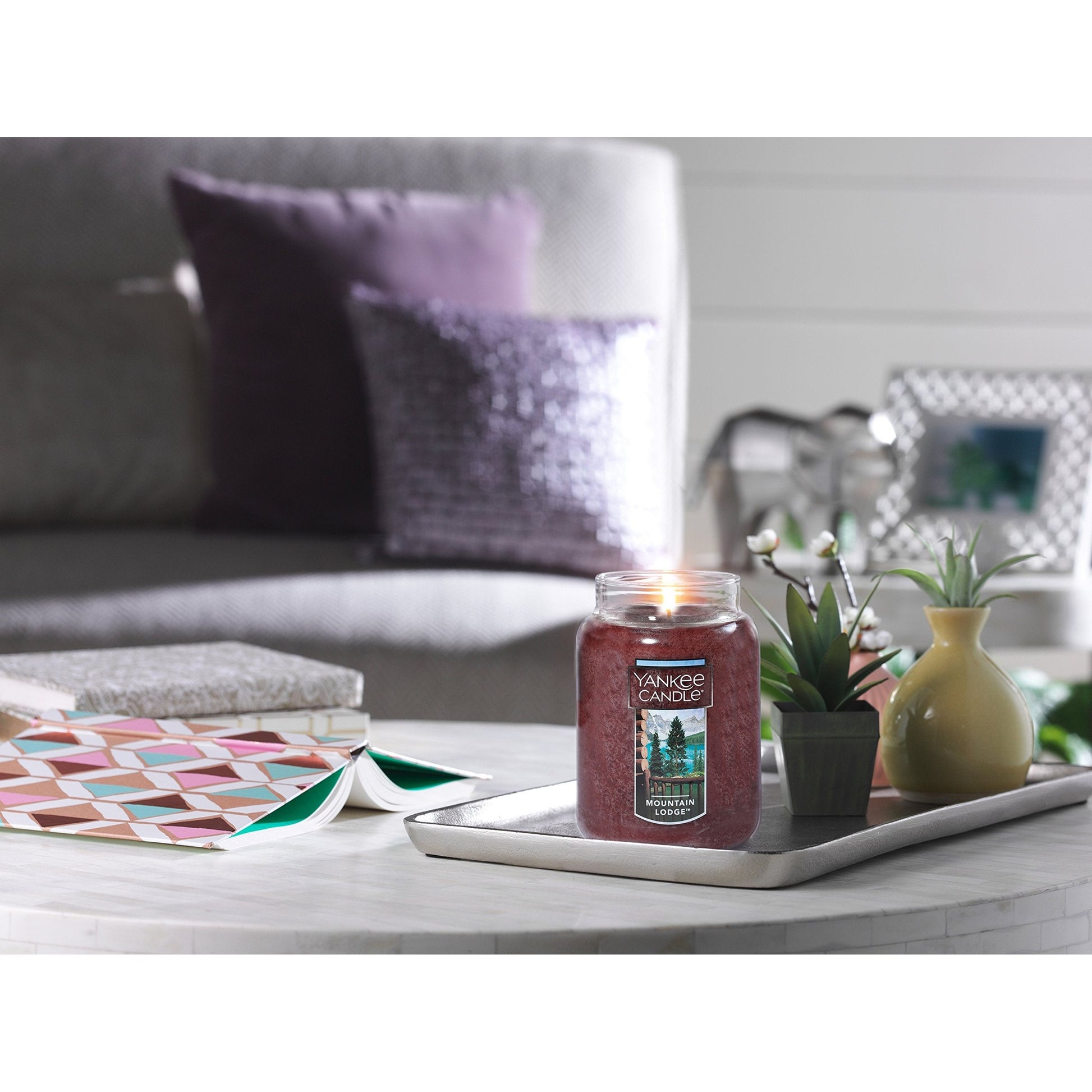 Yankee Candle Mountain Lodge Scented, Classic 22oz Large Jar Single Wick Aromatherapy Candle, Over 110 Hours of Burn Time, Apothecary Jar Fall Candle, Autumn Candle Scented for HOM - Medaid International