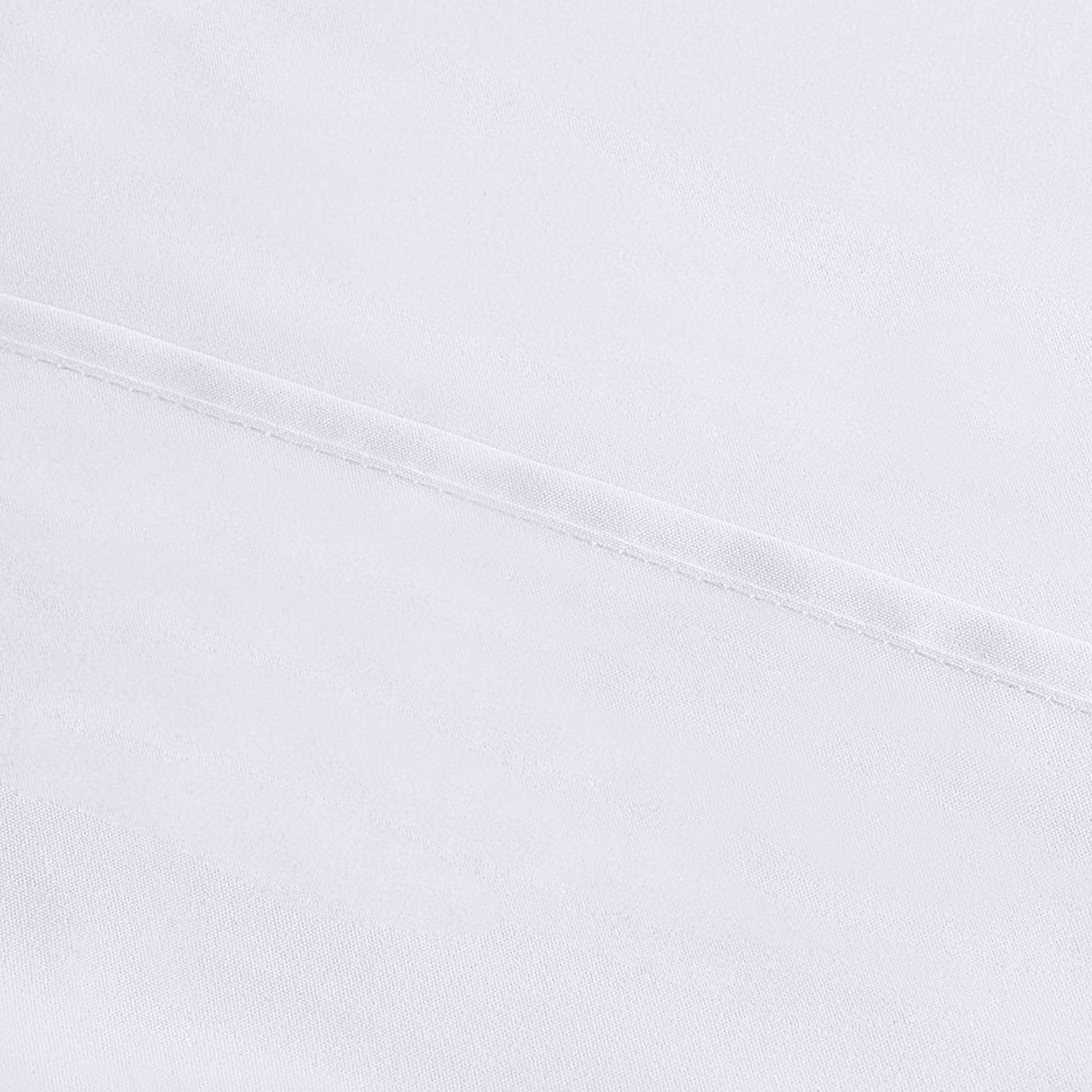 Utopia Bedding Standard Pillow Cases - Pack of 4 - Envelope Closure - Soft Brushed Microfiber Fabric - Shrinkage and Fade Resistant Pillow Covers Standard Size 20 X 26 Inches (Standard, White) - Medaid International