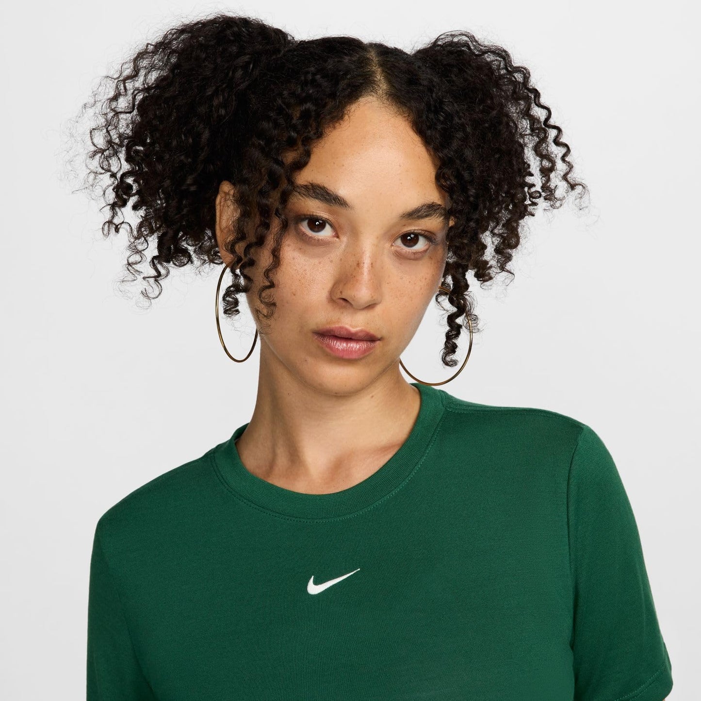 NSW Essential Slim Cropped Womens Short Sleeve Shirt (Green/White) Size X-Small - Medaid International