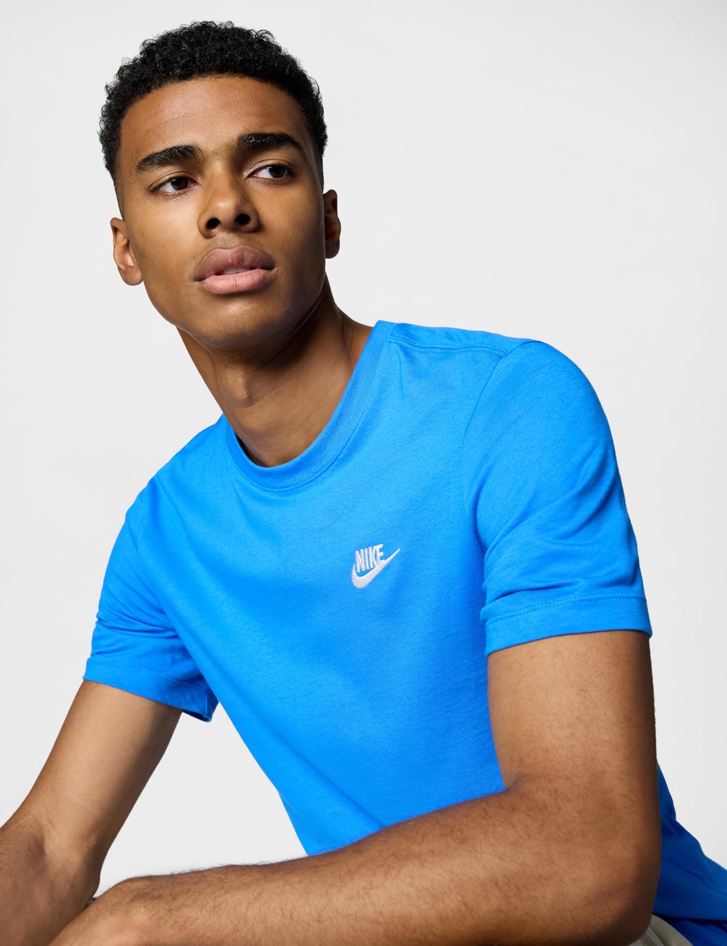 Nike Men's Sportswear Club T-Shirt, Light Photo Blue/White, X-Large - Medaid International