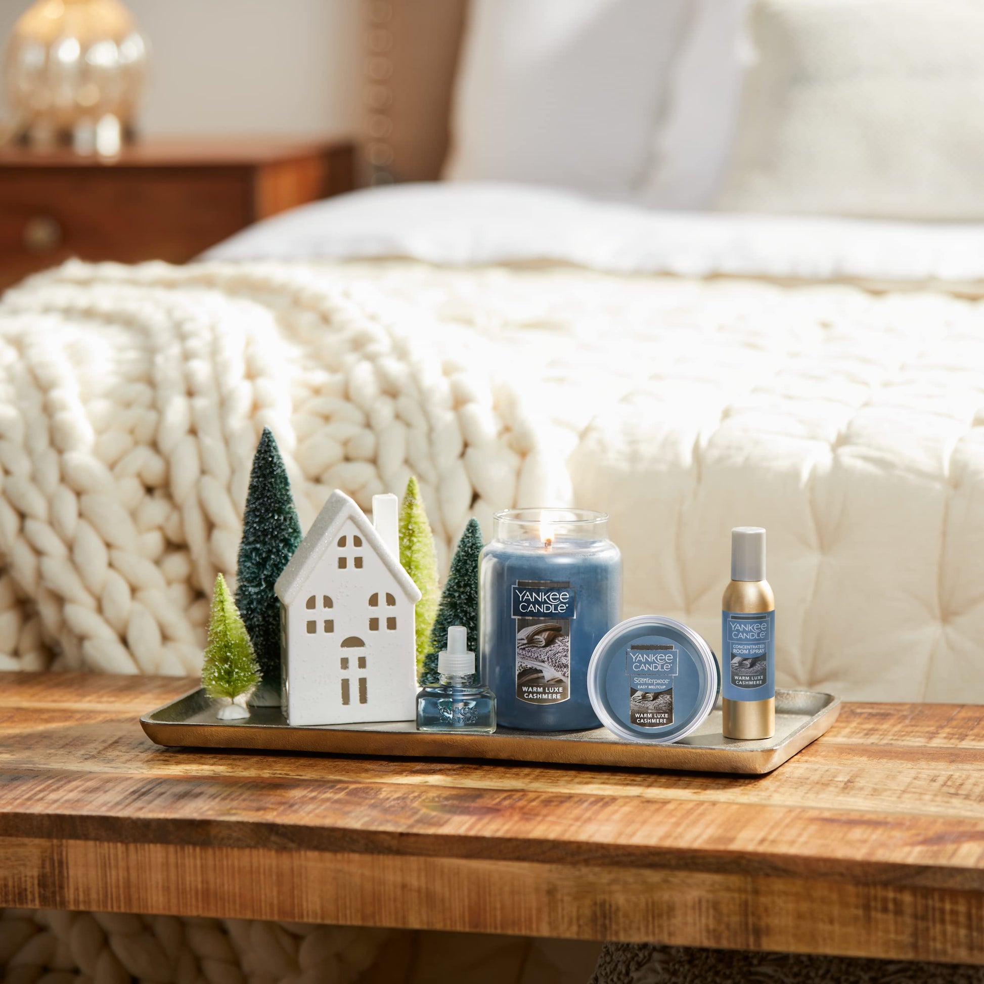 Yankee Candle Warm Luxe Cashmere Scented Classic 22oz Large Jar Single Wick Aromatherapy Candle Over 110 Hours of Burn Time Quality Paraffin Grade Wax Hand Straightened Wick - Medaid International