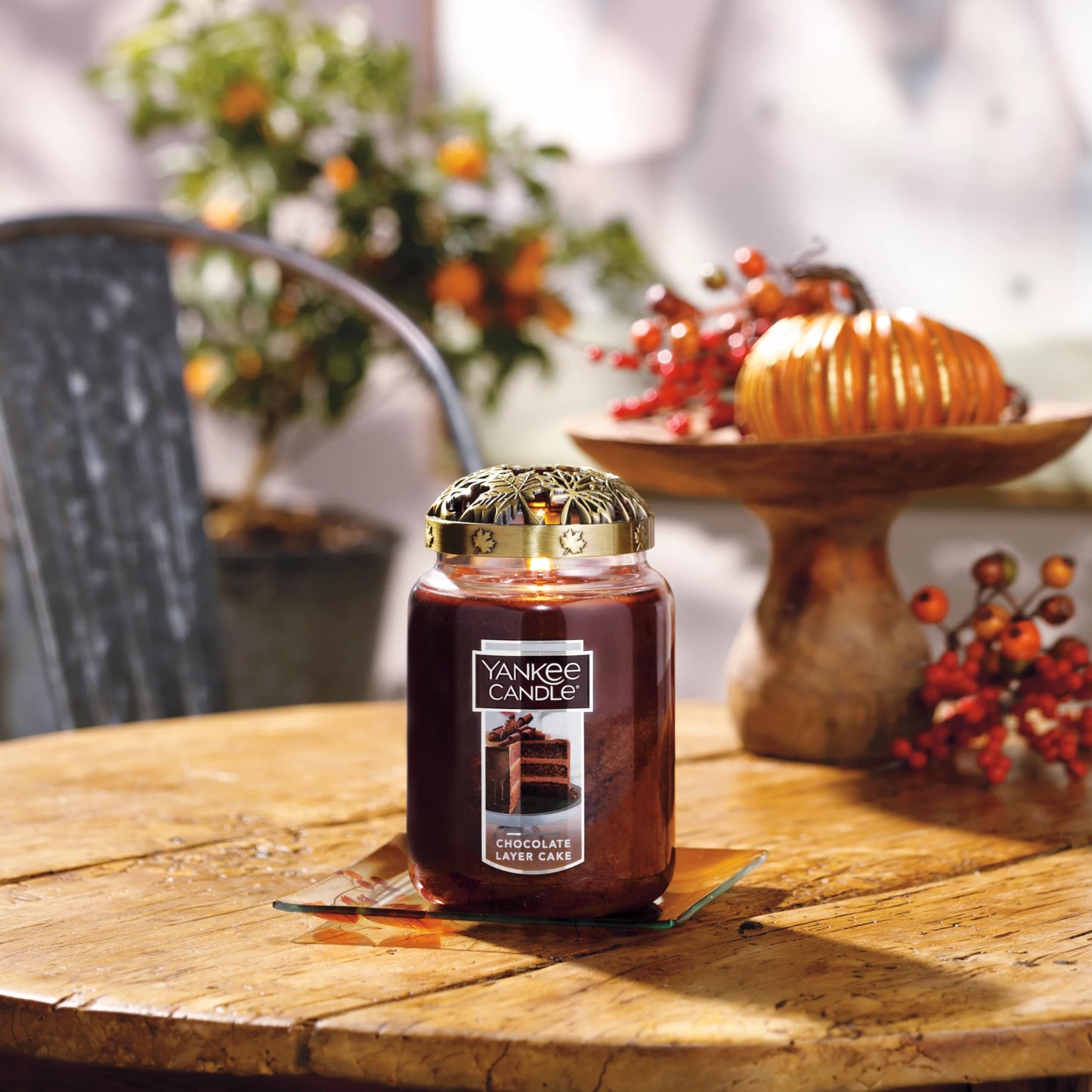 Yankee Candle Chocolate Layer Cake Scented, Classic 22oz Large Jar Single Wick Candle, Over 110 Hours of Burn Time - Medaid International