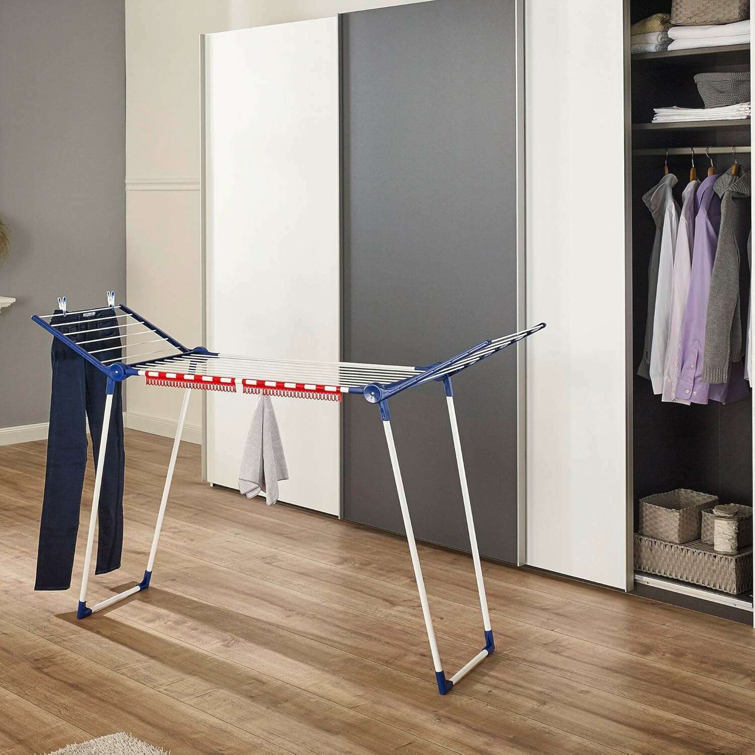 Standing Dryer Pegasus 150 Solid Slim - Medaid International