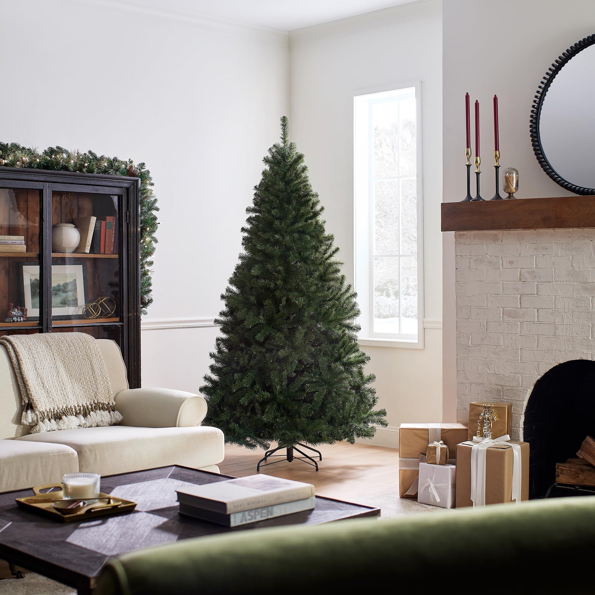 National Tree Company Artificial Full Christmas Tree, Green, North Valley Spruce, Includes Stand, 7 feet - Medaid International