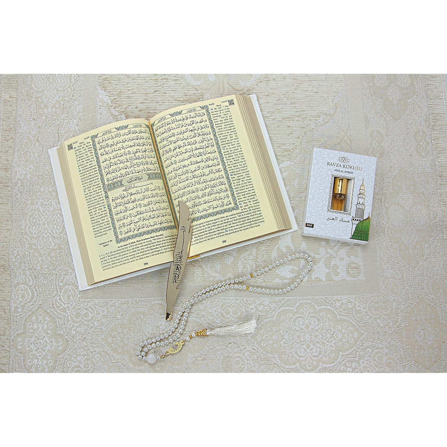 ihvan online Prayer Gift Set for Hajj and Umrah, Muslim Prayer Rug, Prayer Mat, Beads Taasbih, Holy Quran Translated English, Muslim Praying Mat, Islamic Gift Set for Ramadan & Eid, White - Medaid International