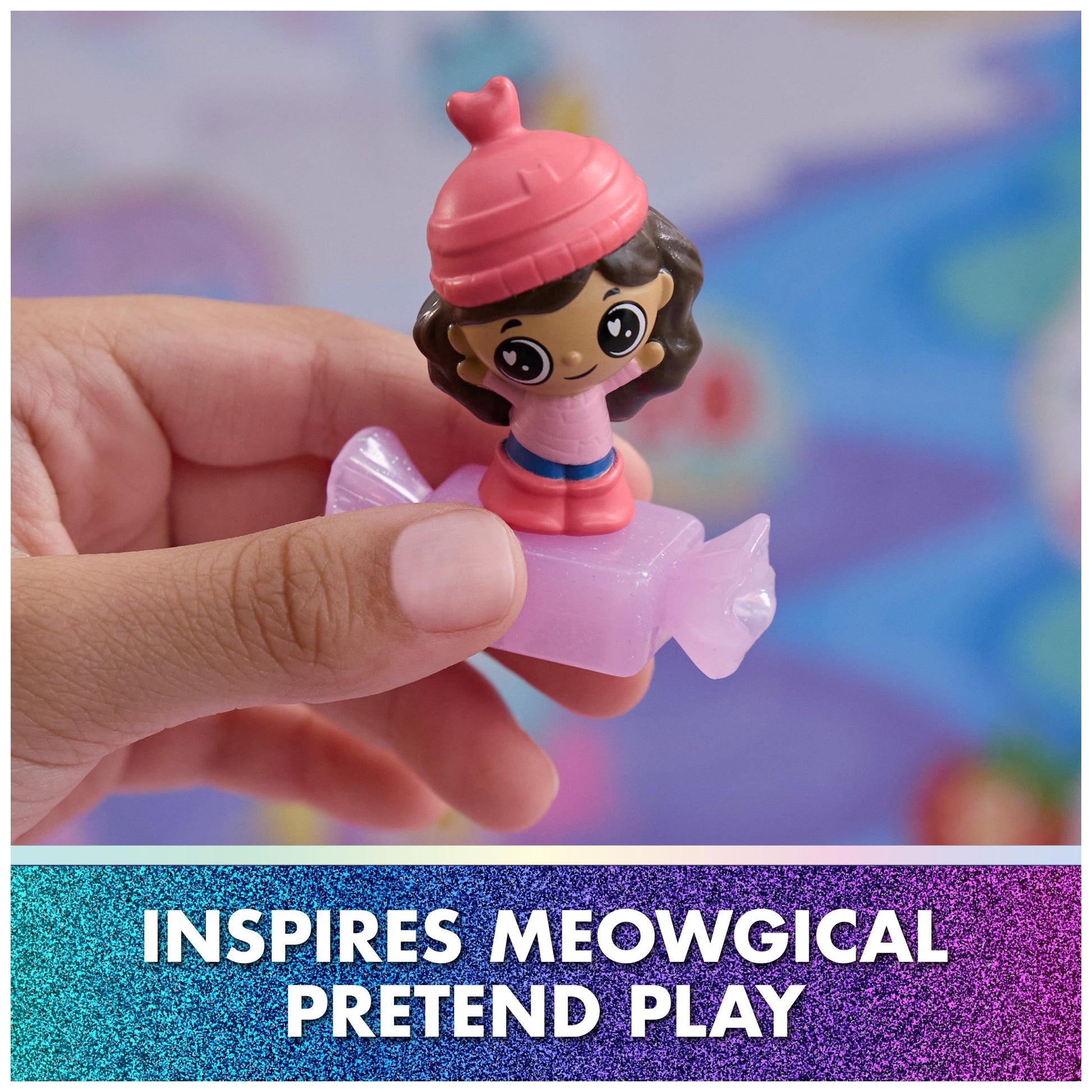 Gabby's Dollhouse: The Film Advent Calendar 2025 Cute Winter Surprise, 24 Surprise Toys with Gabby Figure, Cat Friends & Accessories, for Children from 3 Years - Medaid International