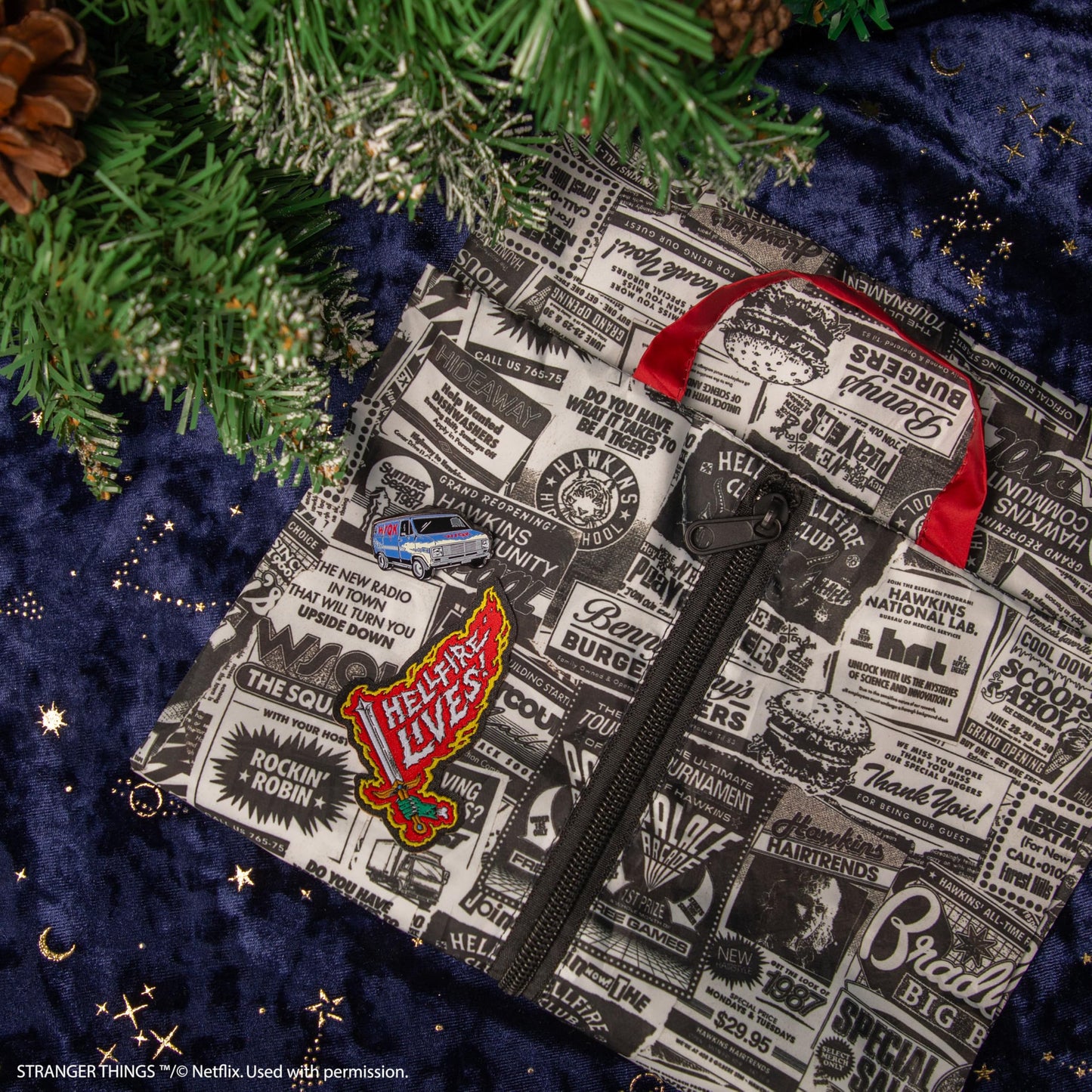 STRANGER THINGS - Advent Calendar 2025-24 Exclusive Gifts & Accessories from the Upside Down - Inspired by the Characters & Locations - For the Christmas Countdown - Official License - Cinereplicas - Medaid International