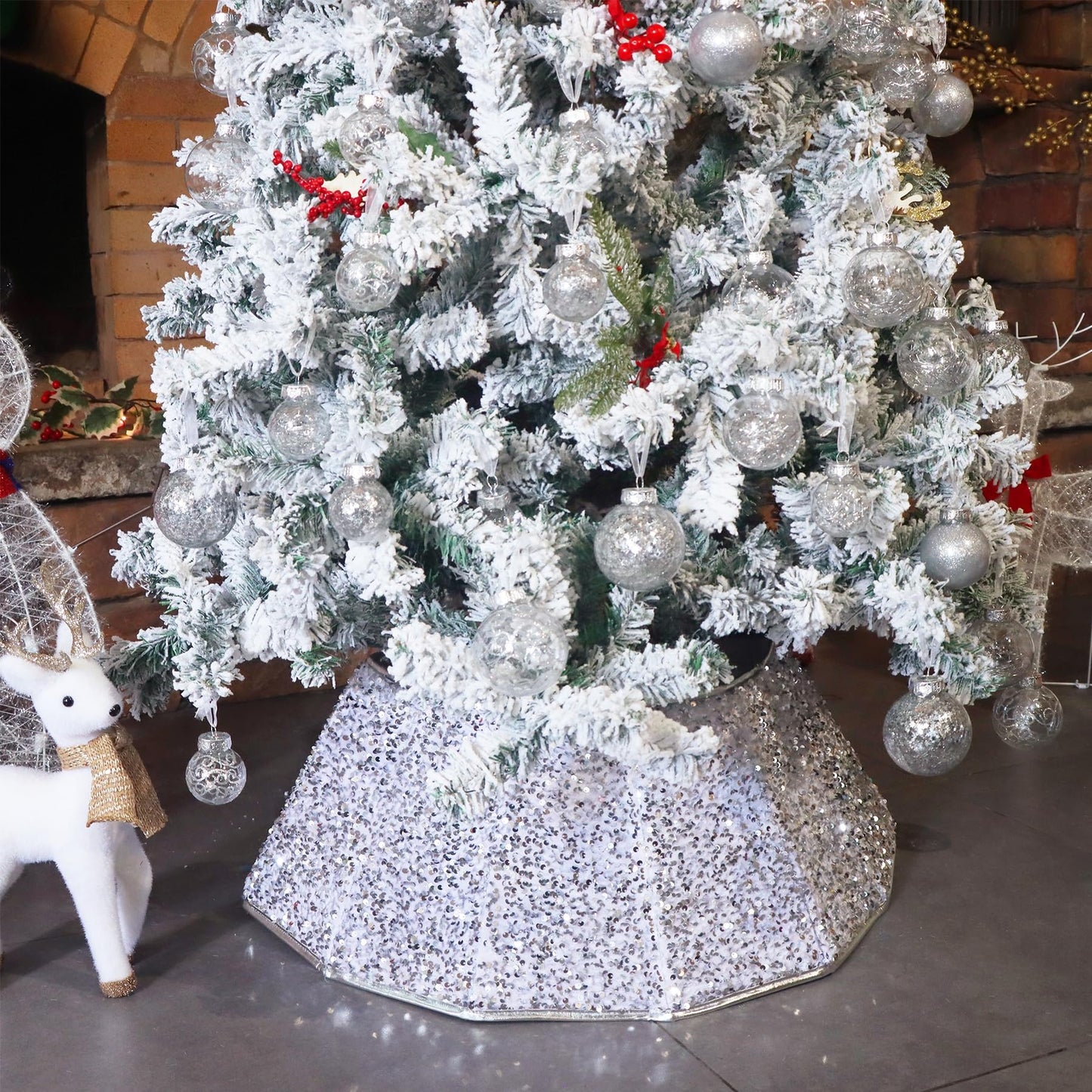 Blissun Christmas Tree Collar, Sequin Christmas Tree Skirt, Folable Christmas Tree Ring, Xmas Tree Stand Base Cover for Christmas Tree Decoration (Silver, Round) - Medaid International