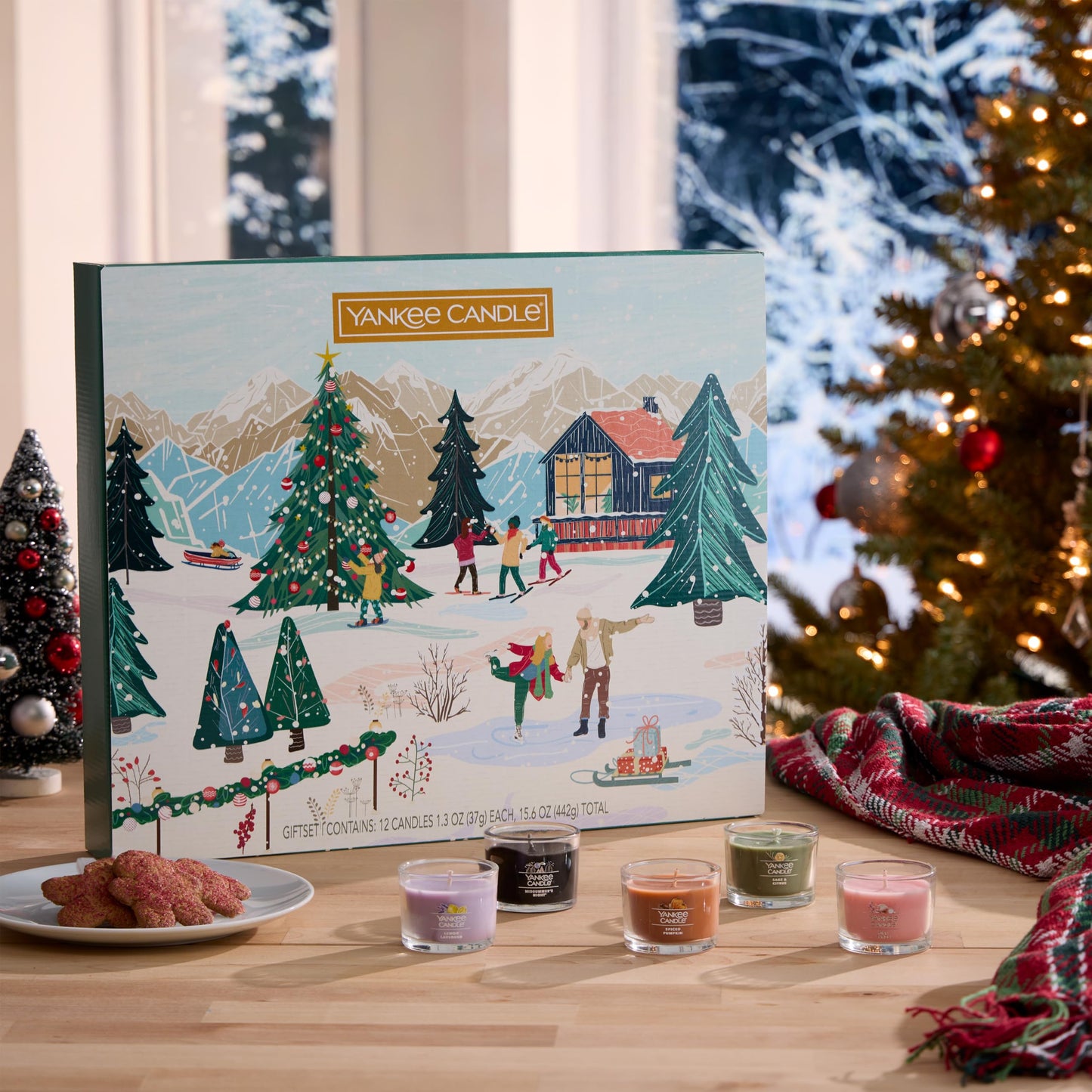 Yankee Candle Signature Votive Mini Jars 12 Days of Christmas Candle Advent Calendar Variety Pack, Natural Soy Wax Blend with Natural Fiber Wick, 1.3 OZ Glass Jar (Pack of 12) - Medaid International