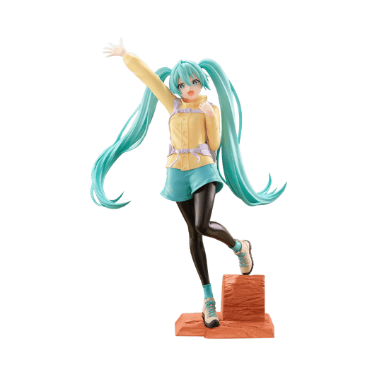 HATSUNE MIKU Holiday Memories -mountain climbing- Figure By Banpresto - Medaid International