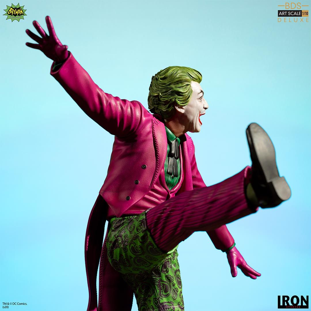 DC Comics - The Joker Statue By Iron Studios - Medaid International