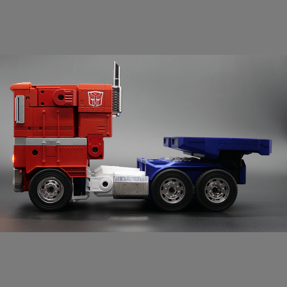 TRANSFORMERS - AUTO-CONVERTING OPTIMUS PRIME (FLAGSHIP VERSI By Robosen - Medaid International