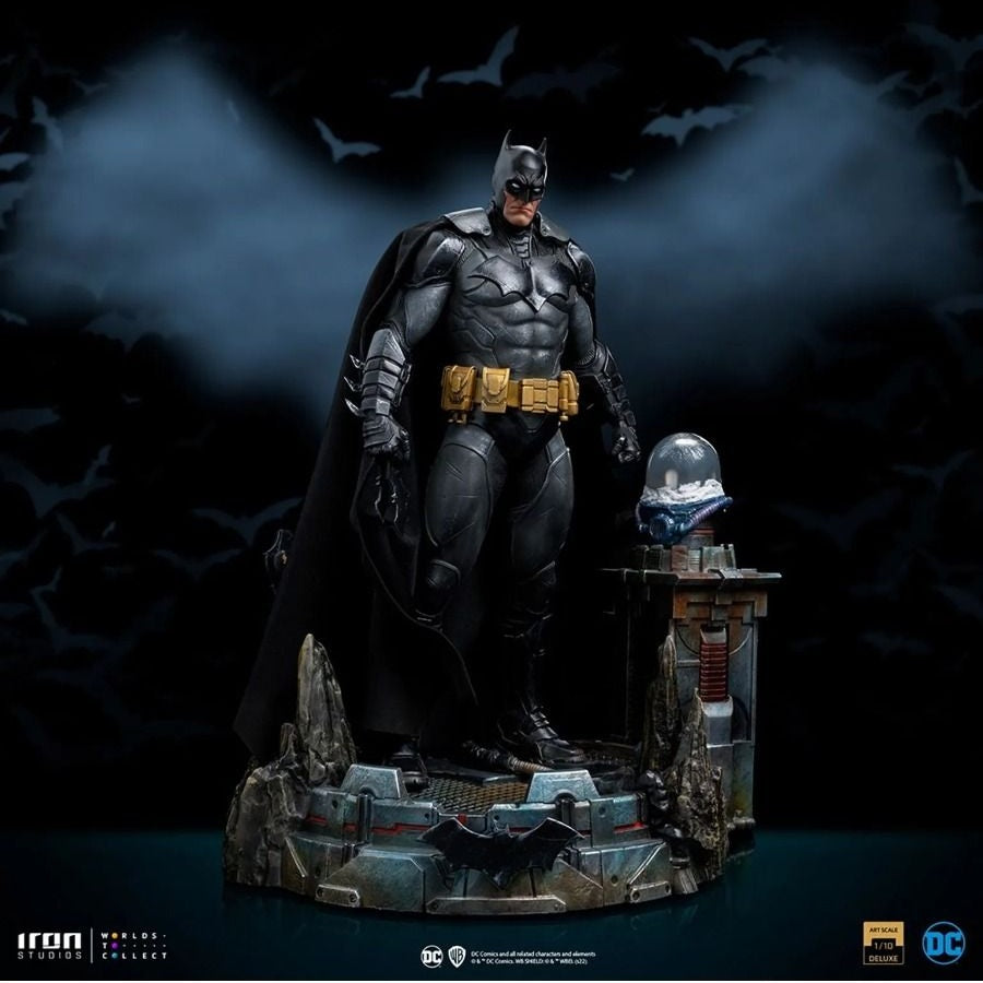 DC COMICS - BATMAN UNLEASHED DELUXE ART SCALE 1/10 STATUE BY IRON STUDIOS - Medaid International