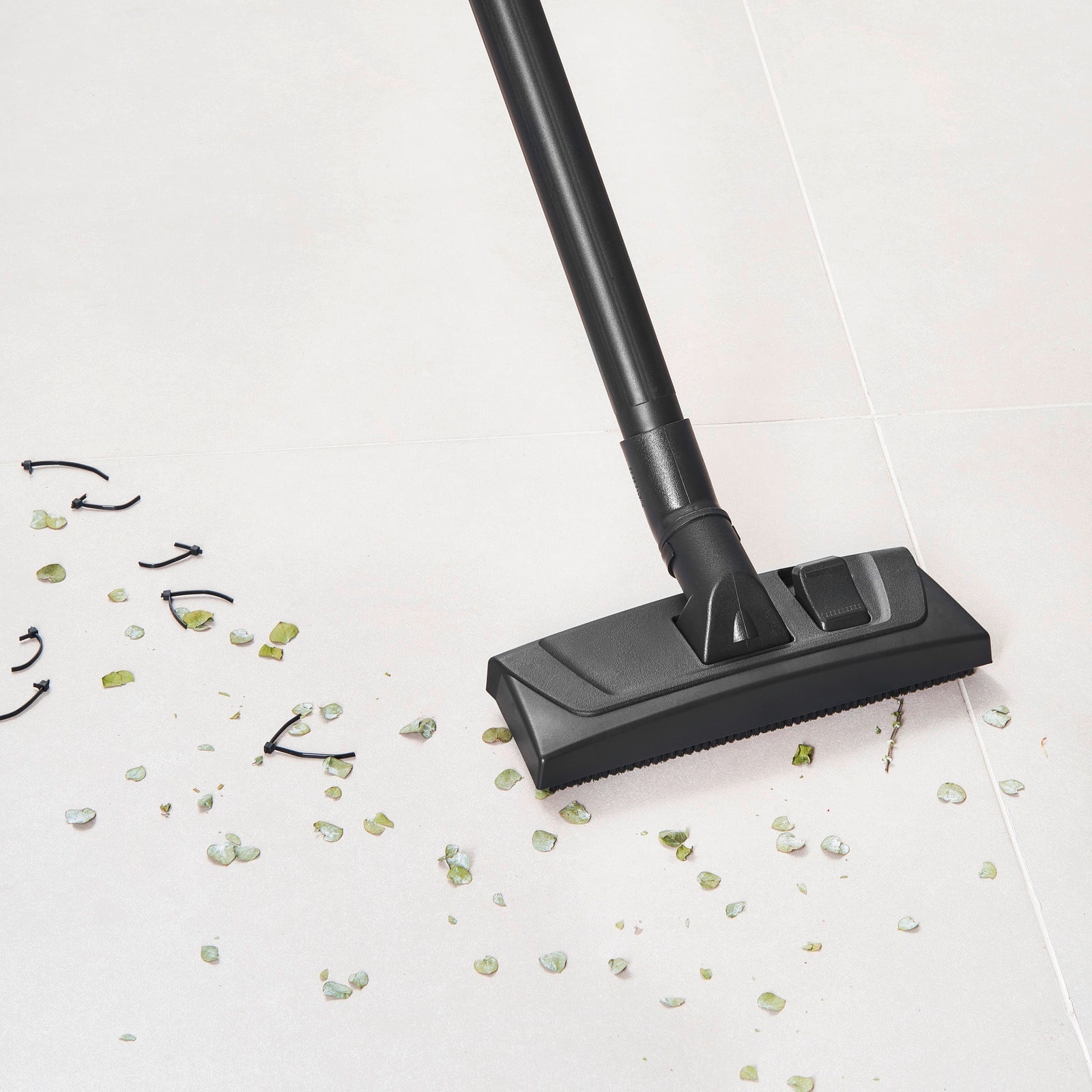 Vacuum Cleaner DVAC 2200 - Medaid International