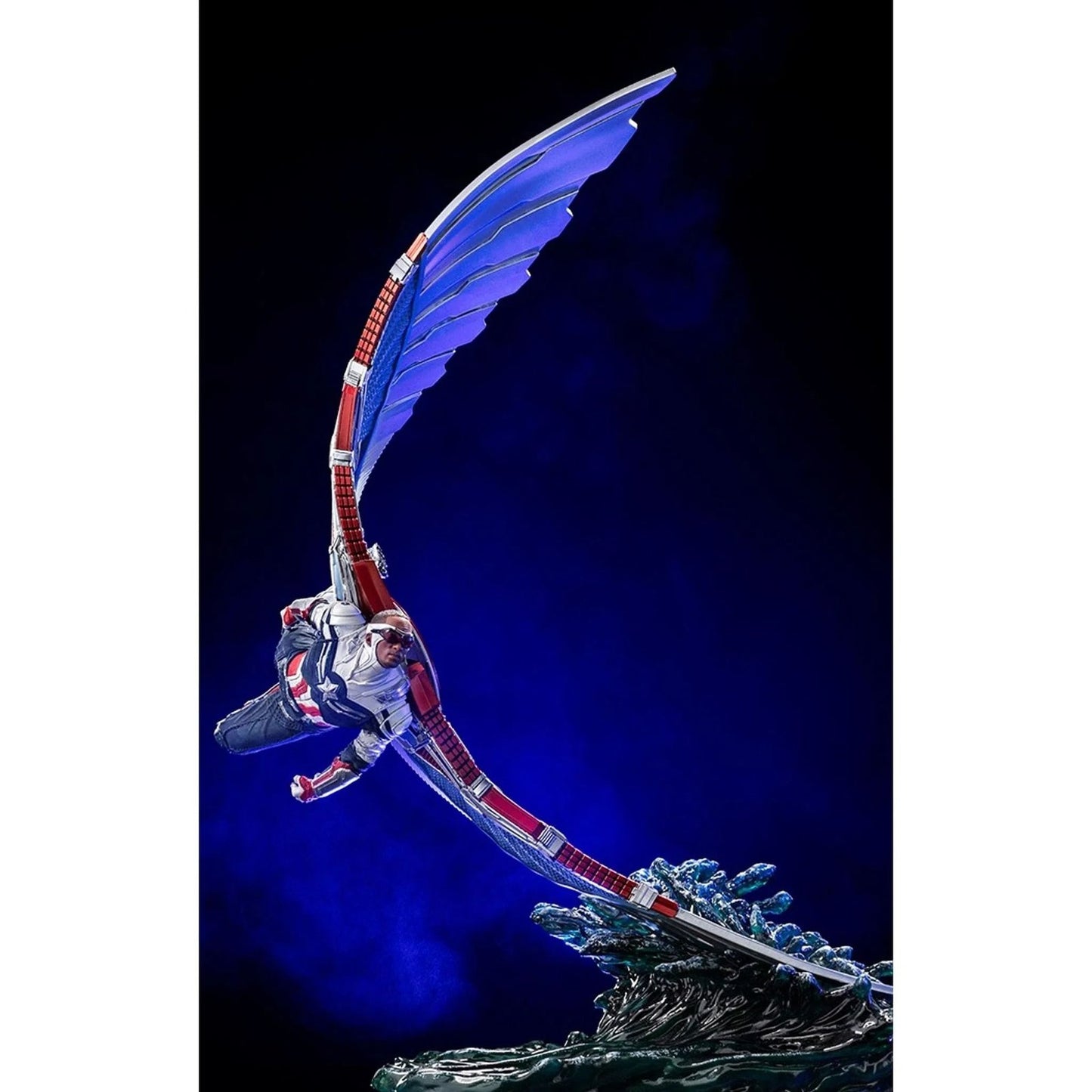 THE FALCON AND THE WINTER SOLDIER - CAPTAIN AMERICA DELUXE ART SCALE 1/10 STATUE BY IRON STUDIOS - Medaid International