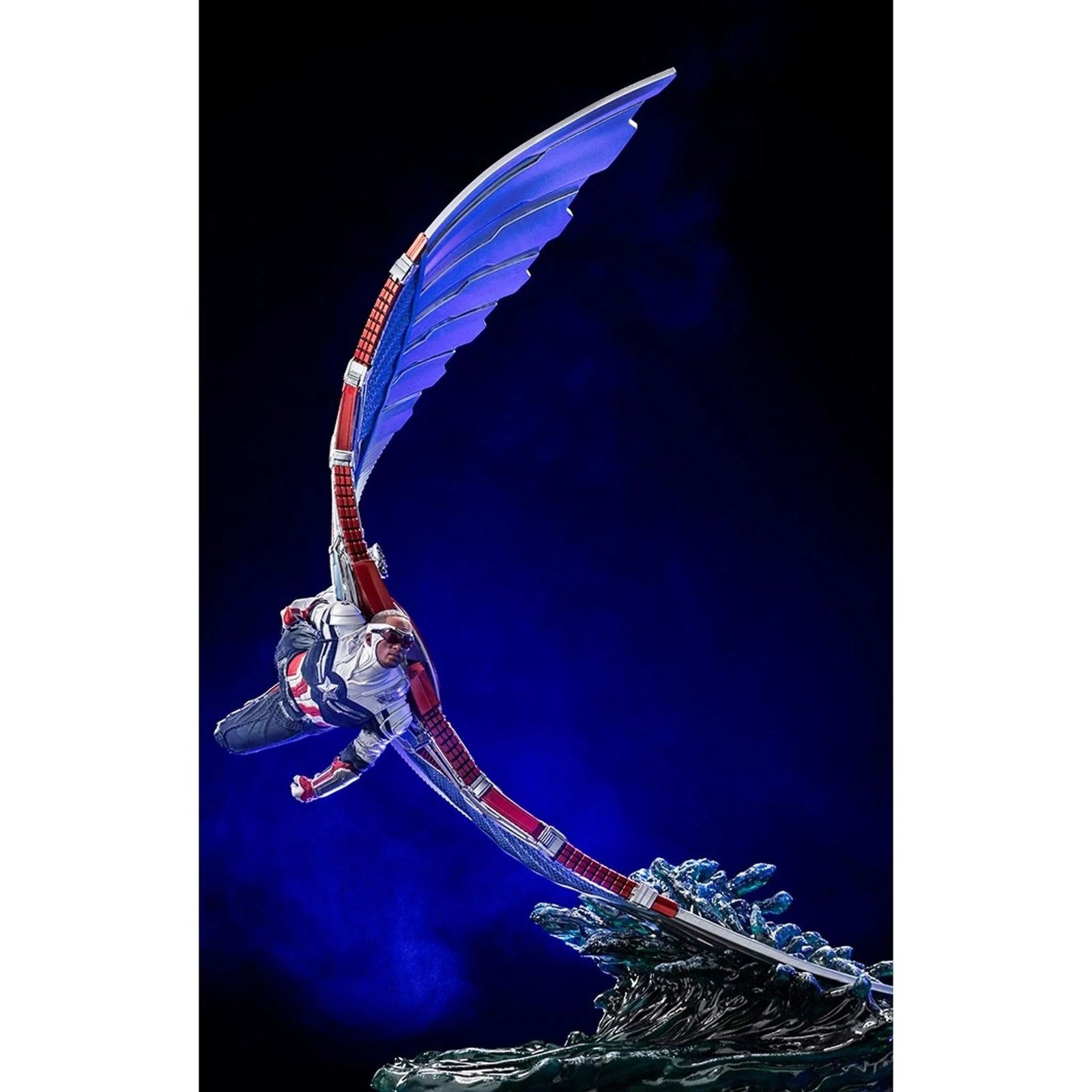 THE FALCON AND THE WINTER SOLDIER - CAPTAIN AMERICA DELUXE ART SCALE 1/10 STATUE BY IRON STUDIOS - Medaid International
