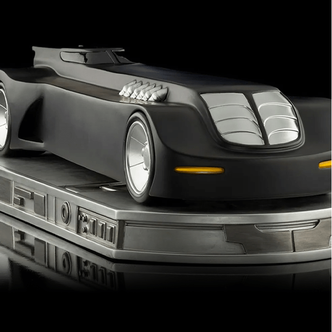 BATMAN: THE ANIMATED SERIES - BATMOBILE ART SCALE 1/10 STATUE BY IRON STUDIOS - Medaid International