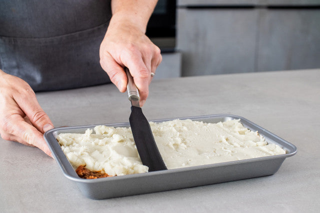 Non-Stick Baking Pan, 31.5cm x 20cm - Medaid International