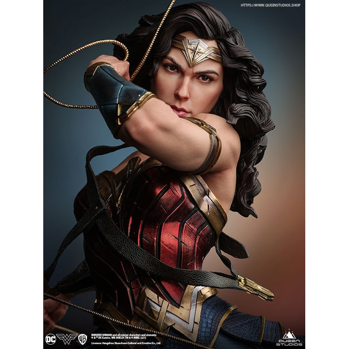Wonder Woman Comics 1/4 Statue by Queen Studios - Medaid International