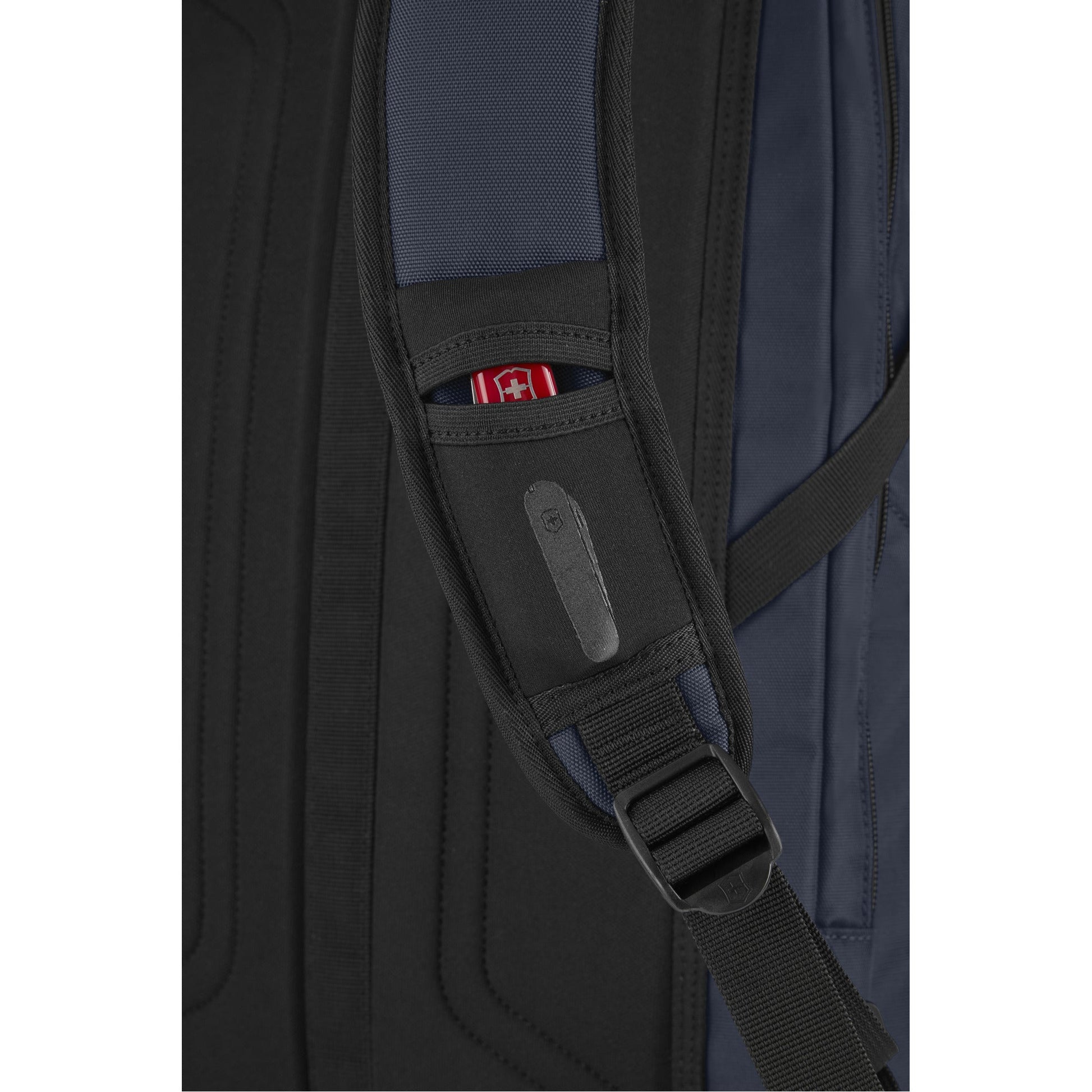 buy-altmont-original-slimline-laptop-backpack-606740-lebanon - Medaid