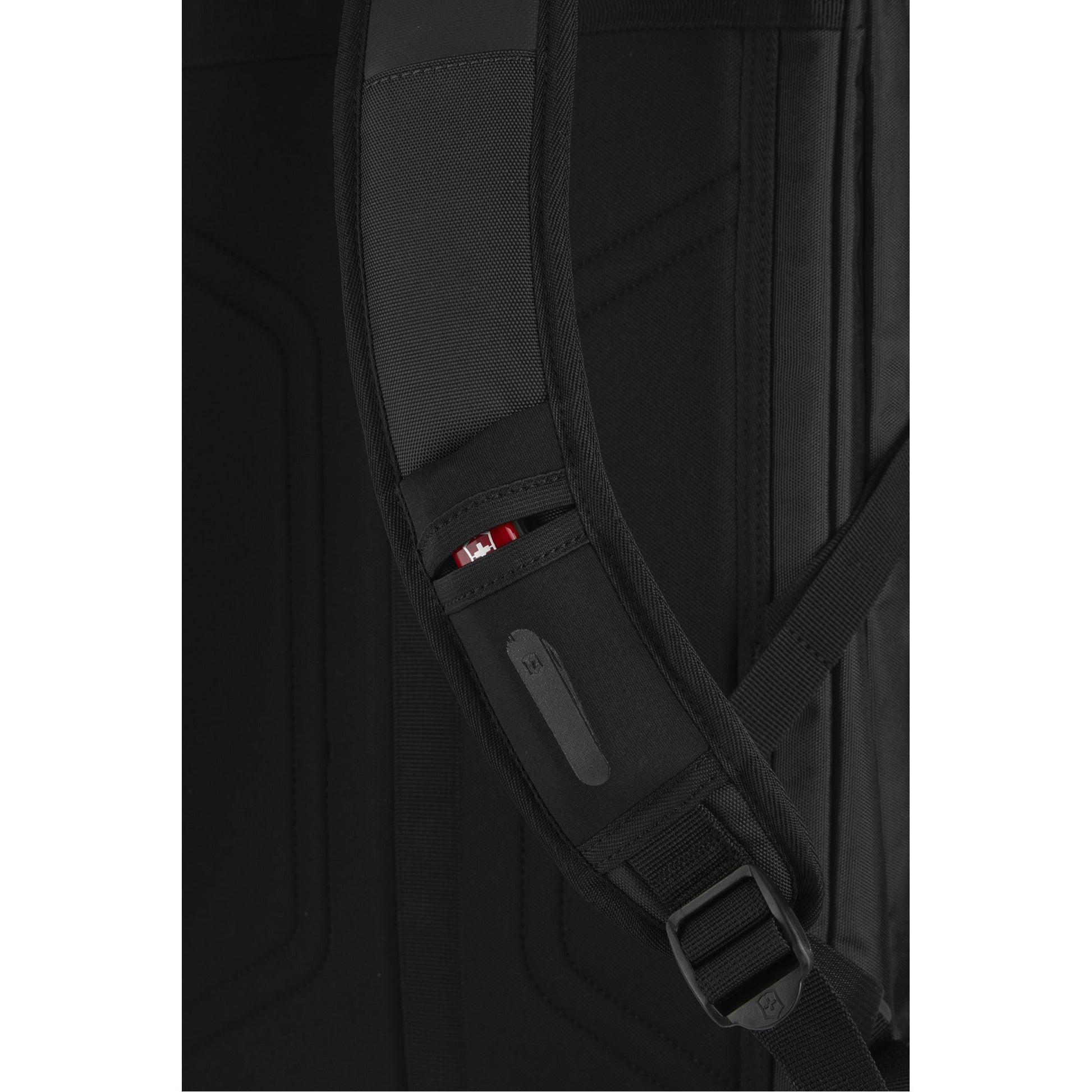 buy-altmont-original-flapover-laptop-backpack-610222-lebanon - Medaid