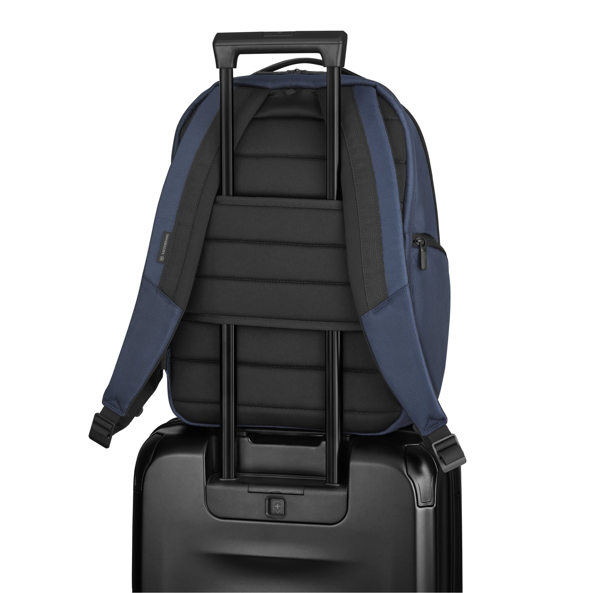 buy-altmont-professional-essential-laptop-backpack-653289-lebanon - Medaid