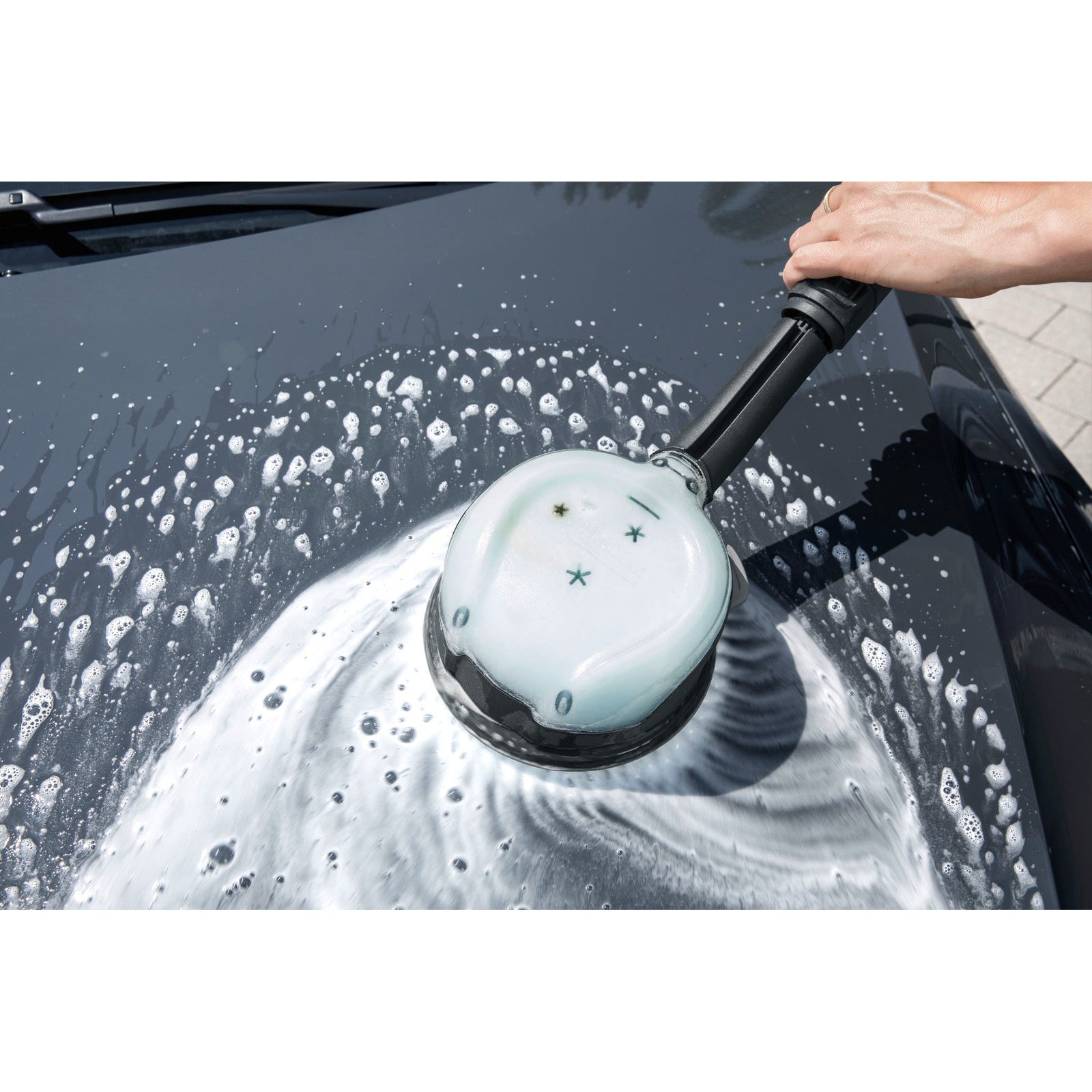 Car Shampoo 3-in-1 (1L) - Medaid International