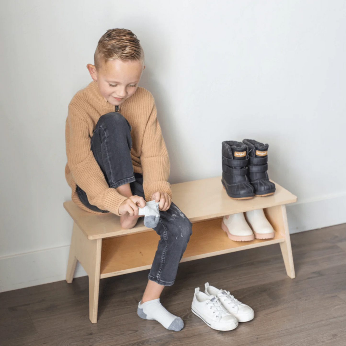 Montessori Shoe Bench