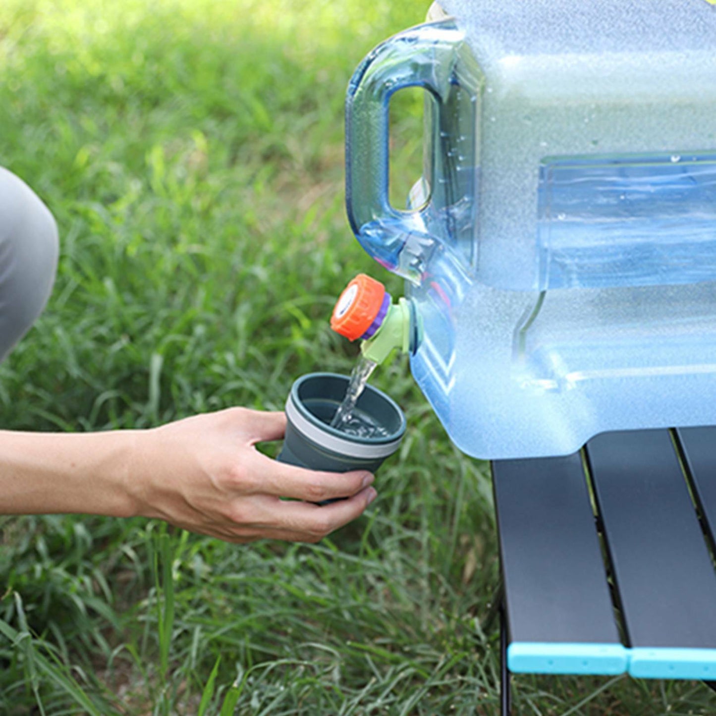 Water Container With Faucet
